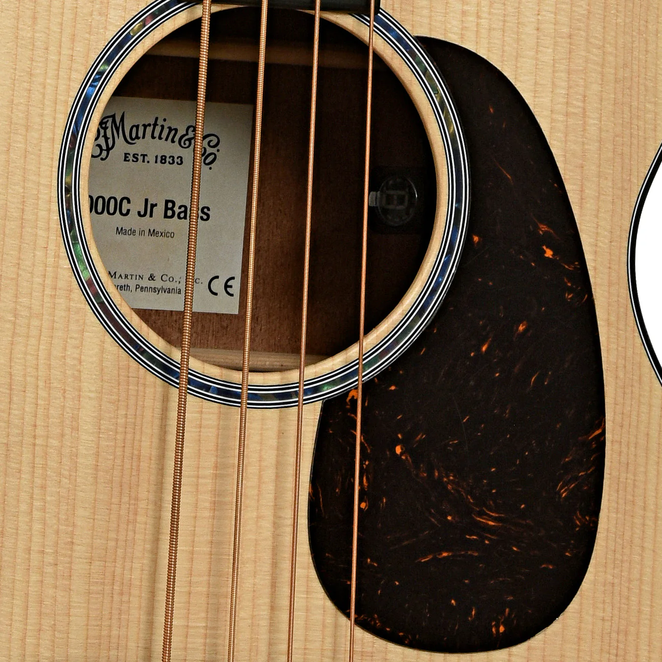 Martin 000C-JRE Bass Junior Acoustic Electric Guitar & Gigbag - Image 7