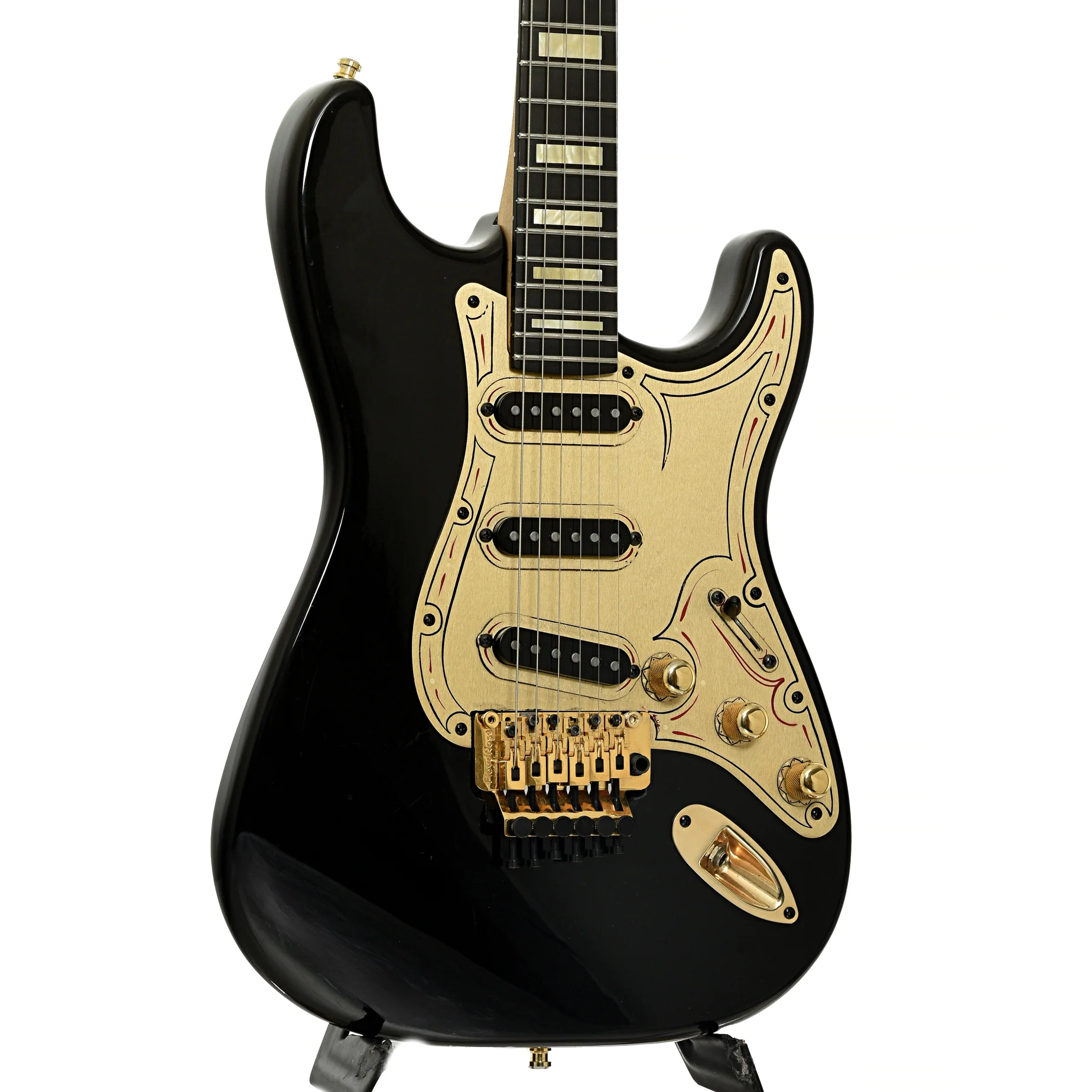 Fender American Standard Stratocaster Electric Guitar (1994) - Image 4