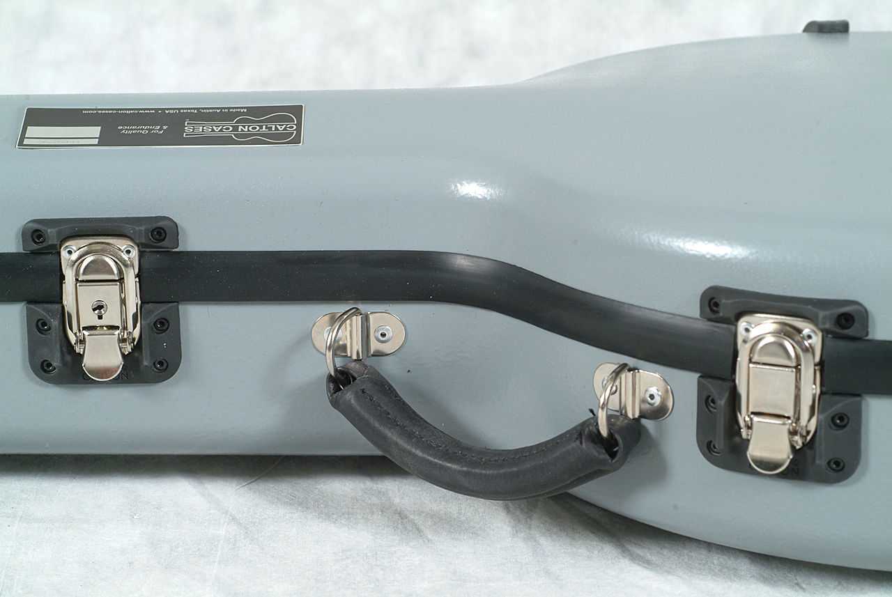 Calton Deluxe Banjo Case, Gibson 5-String Resonator Banjo - Gray with Black Lining - Image 3