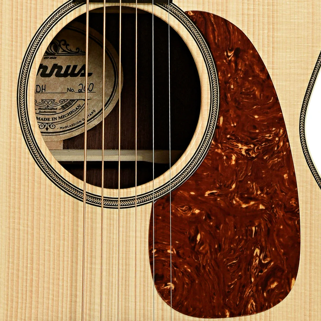 Cirrus COMD OM Acoustic Guitar & Case - Image 6