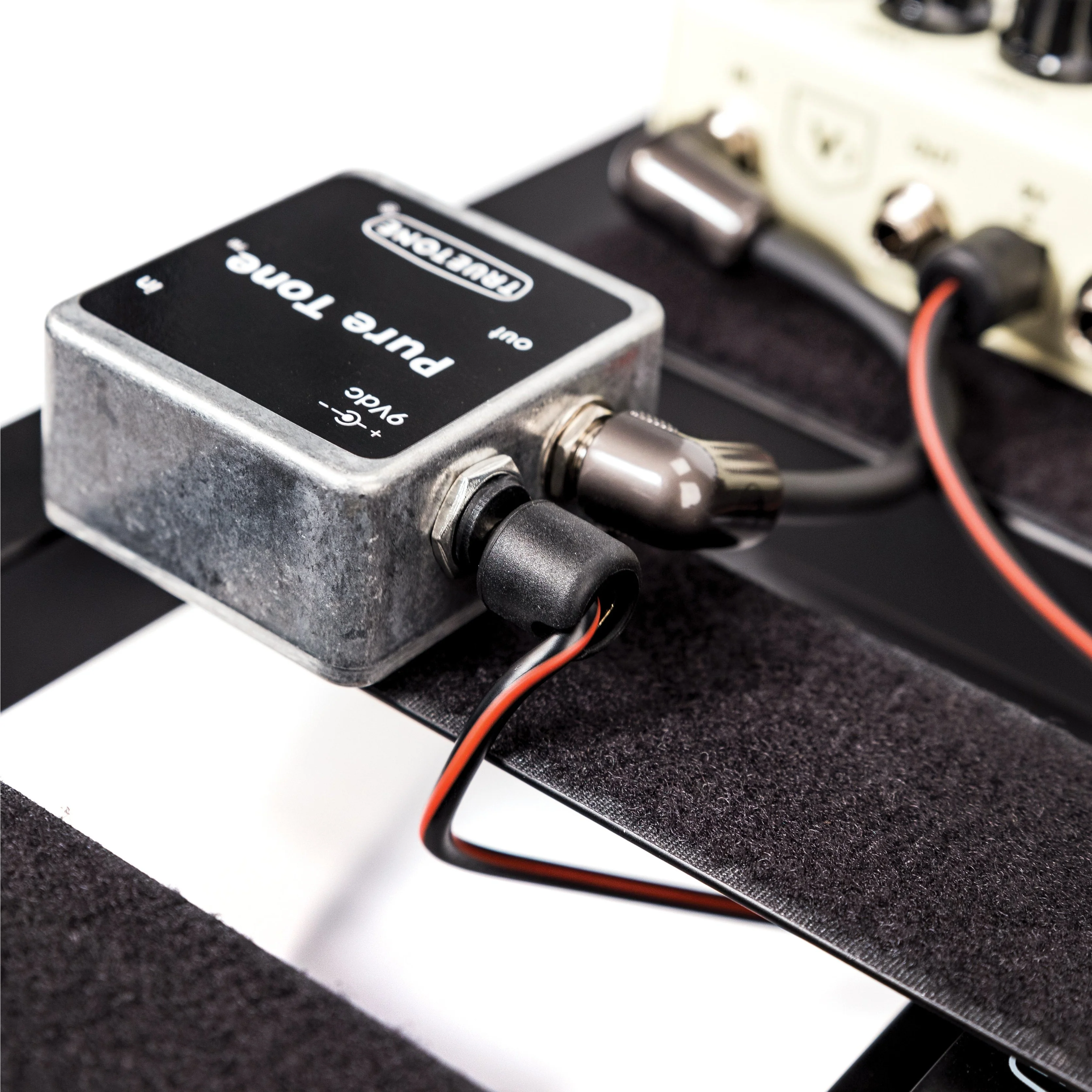 D'Addario DIY Solderless Pedalboard Power Cable Kit - Image 12