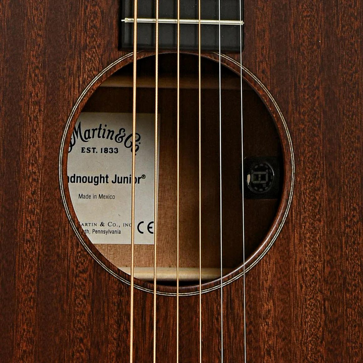 Martin D-JRE StreetMaster Junior Acoustic Electric Guitar & Gigbag - Image 6