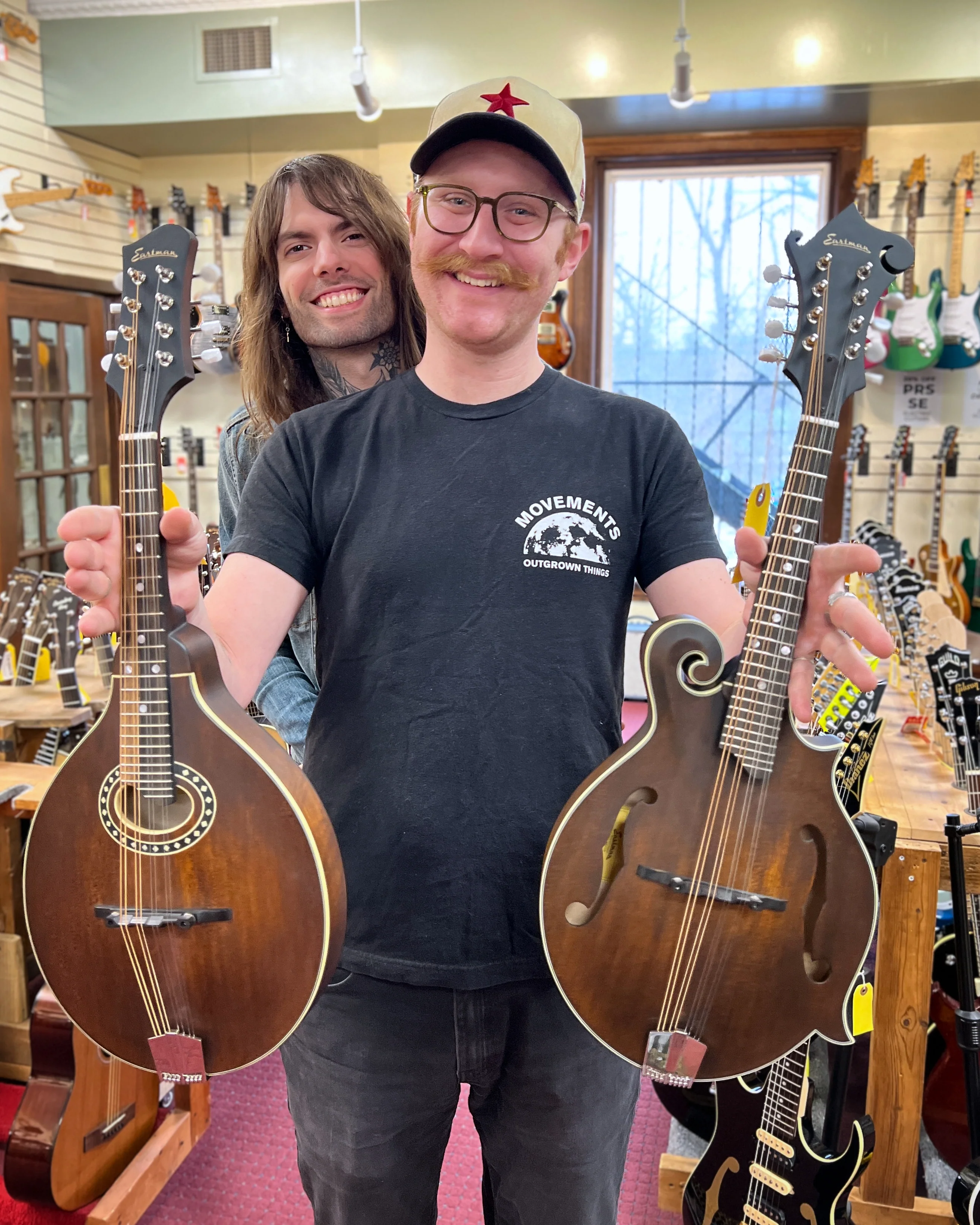 Eastman MD304 Classic Mandolin & Gigbag - Image 3