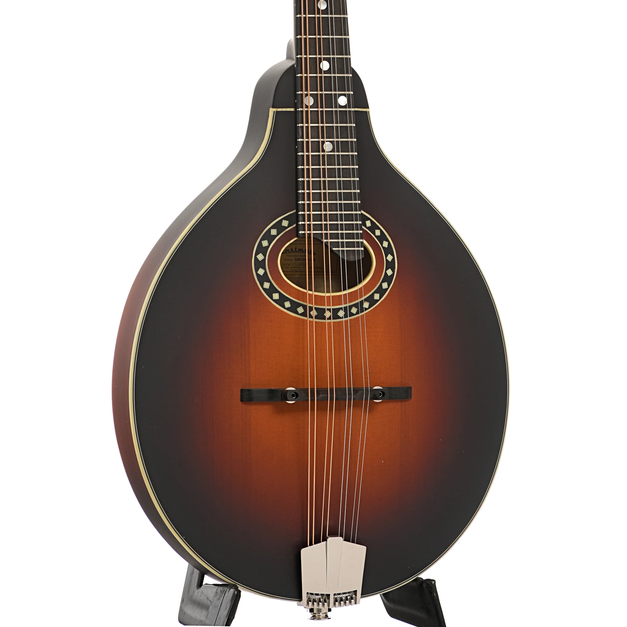 Eastman MD304E-SB Mandolin & Gigbag, Sunburst - Image 4