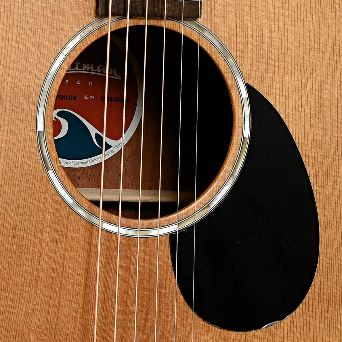 Eastman PCH1-OM "Pacific Coast Highway" Acoustic Guitar & Gigbag, Natural Finish - Image 6