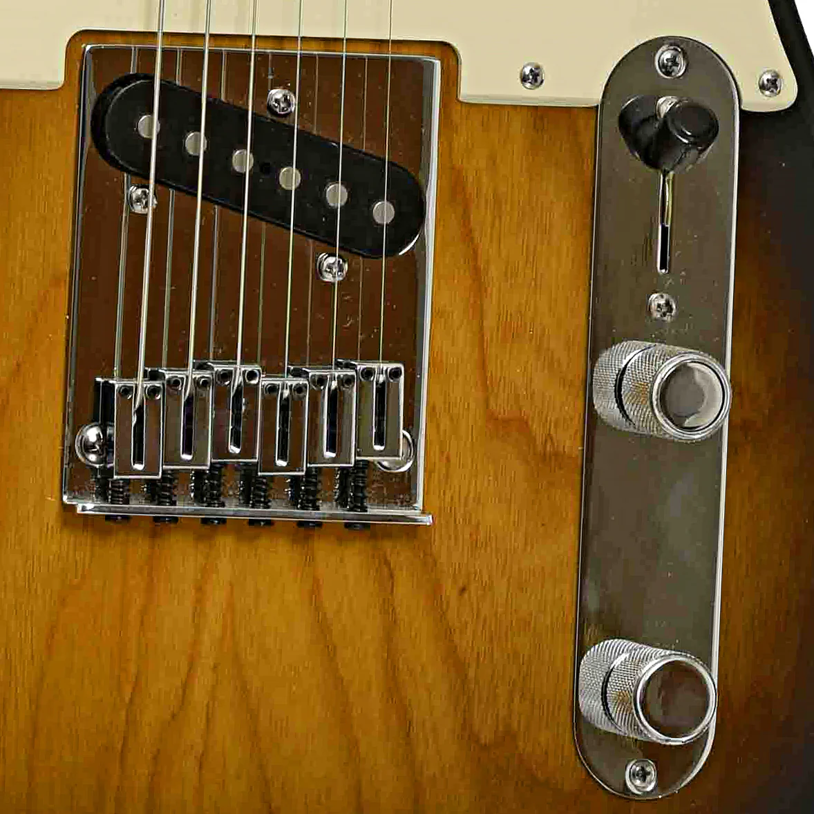 Fender American Deluxe Ash Telecaster Electric Guitar (2004) - Image 5