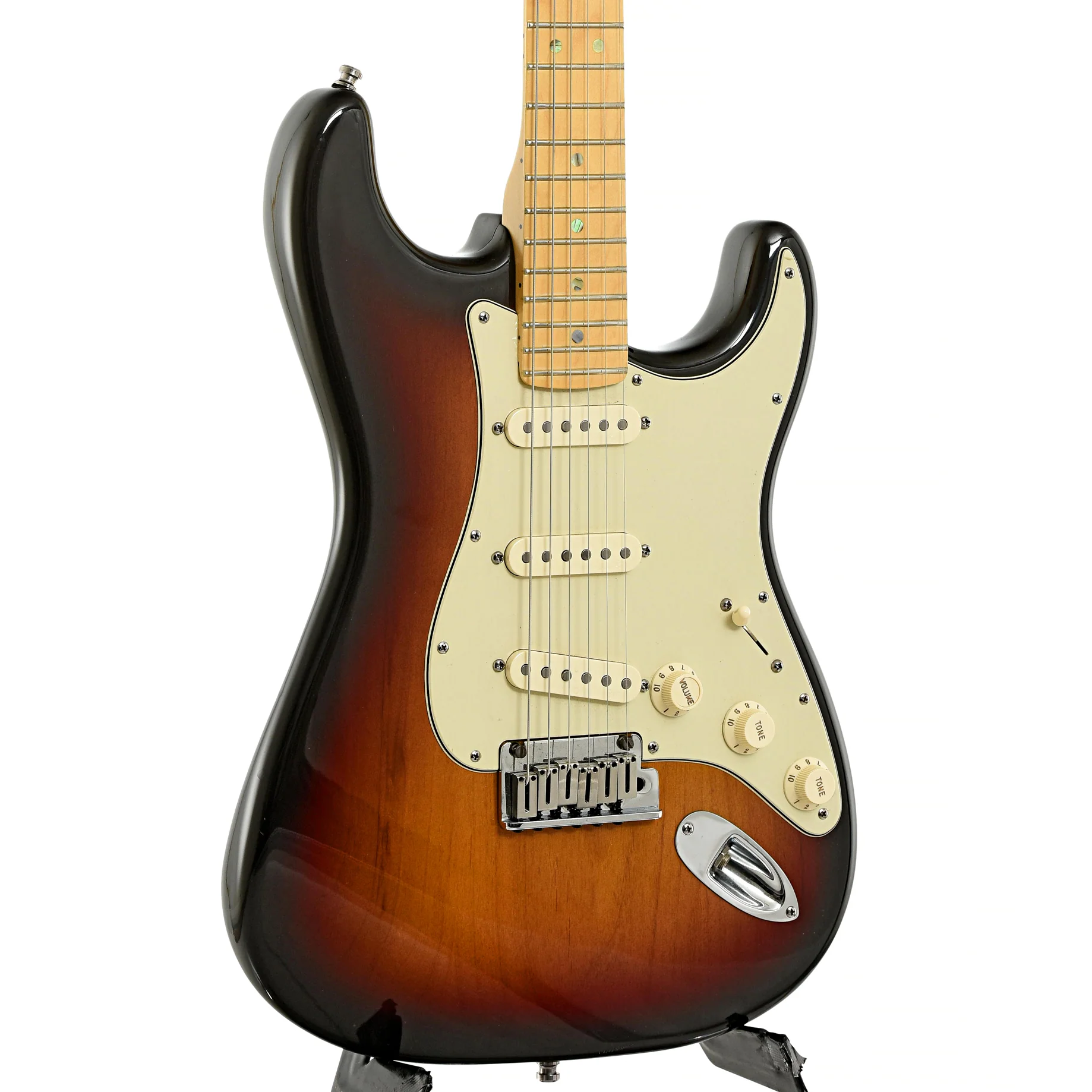 Fender American Deluxe Stratocaster Electric Guitar (2004) - Image 4