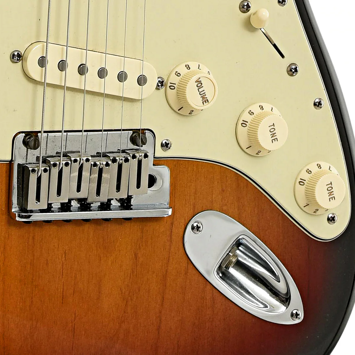 Fender American Deluxe Stratocaster Electric Guitar (2004) - Image 5