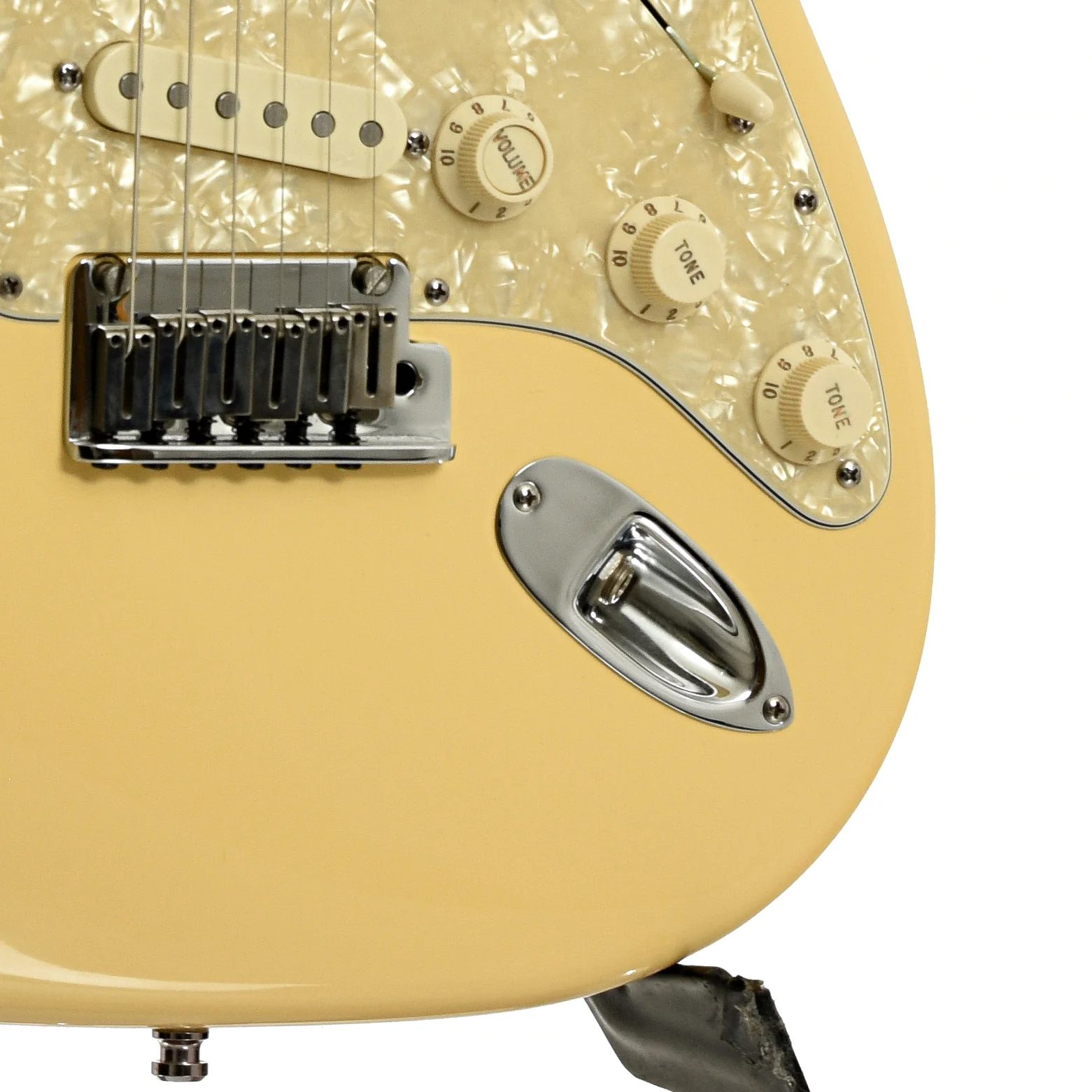 Fender American Deluxe Stratocaster Electric Guitar (2007) - Image 5