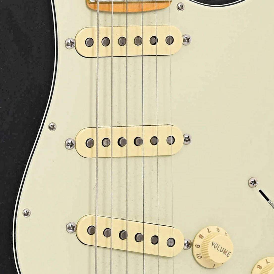 Fender American Professional II Stratocaster Electric Guitar  (2021) - Image 5