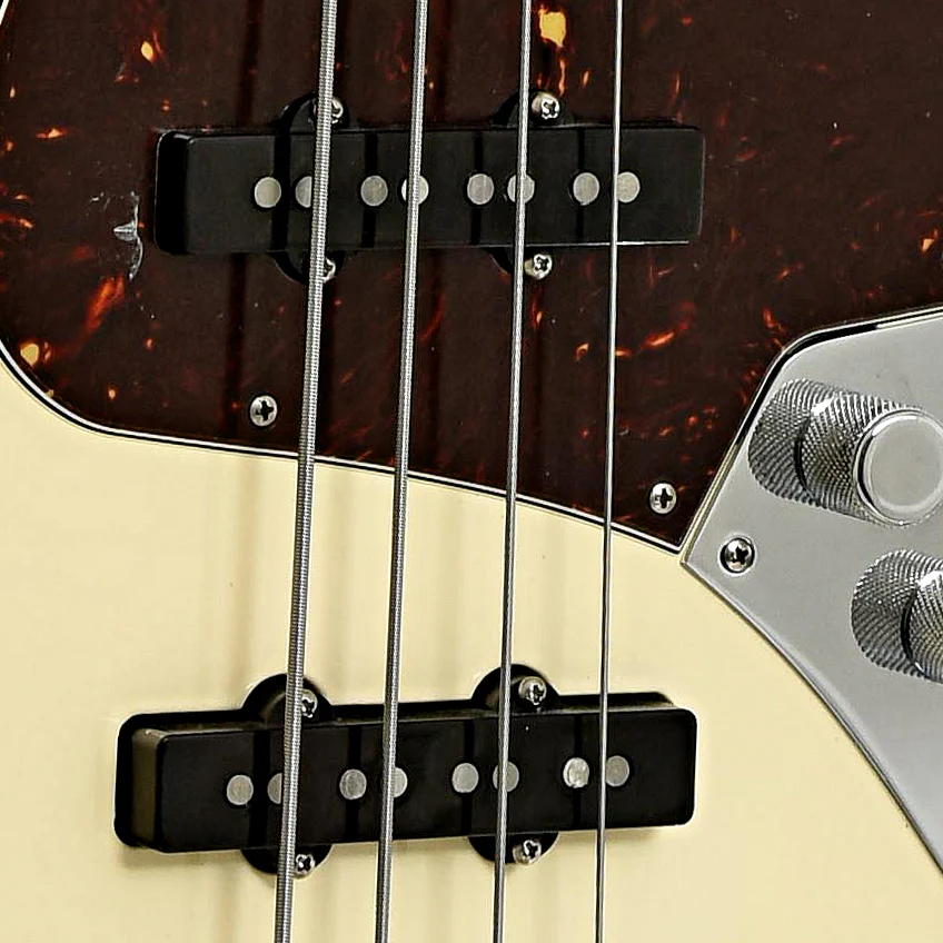Fender American Professional Jazz Bass (2016) - Image 6