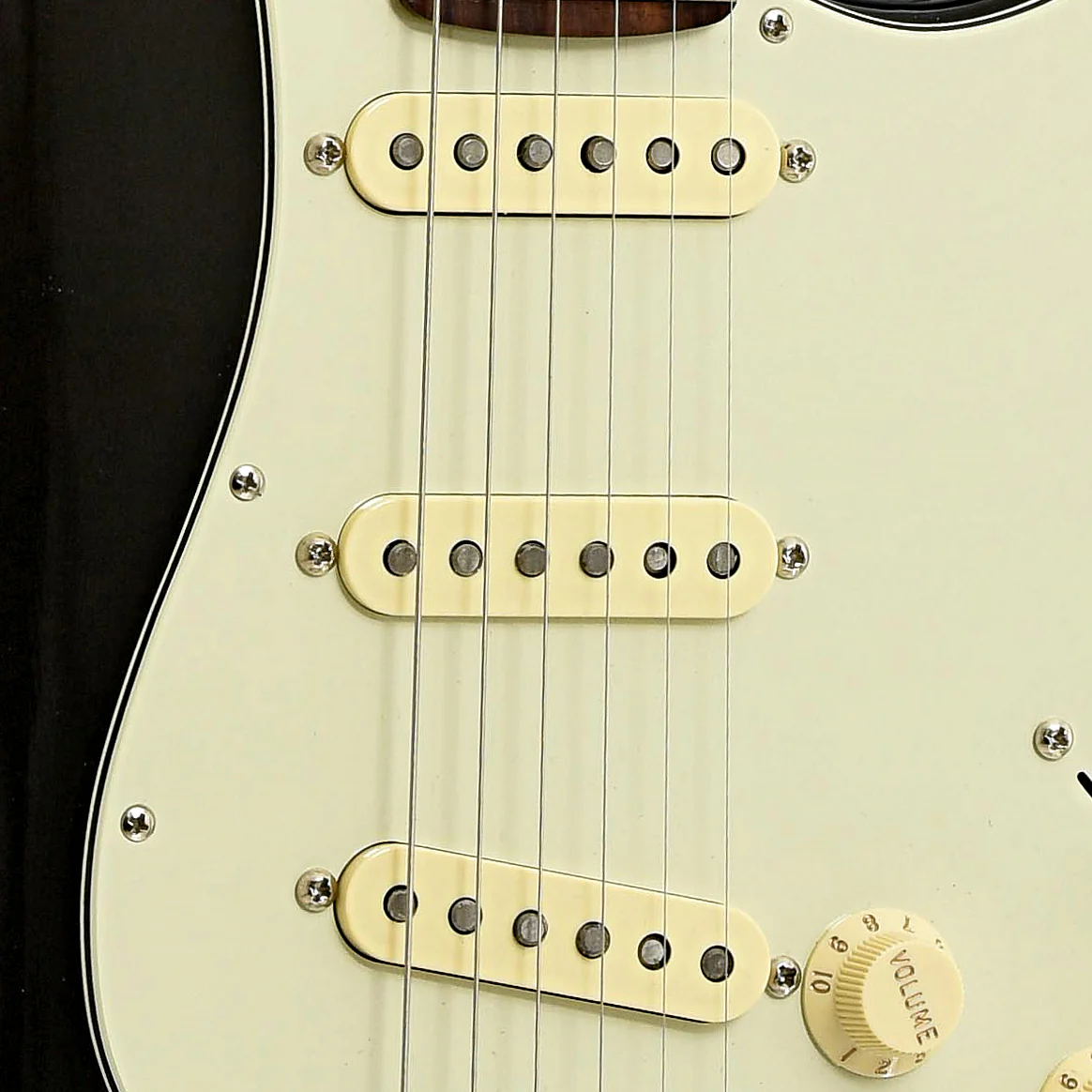 Fender American Professional Stratocaster Electric Guitar (2018) - Image 6