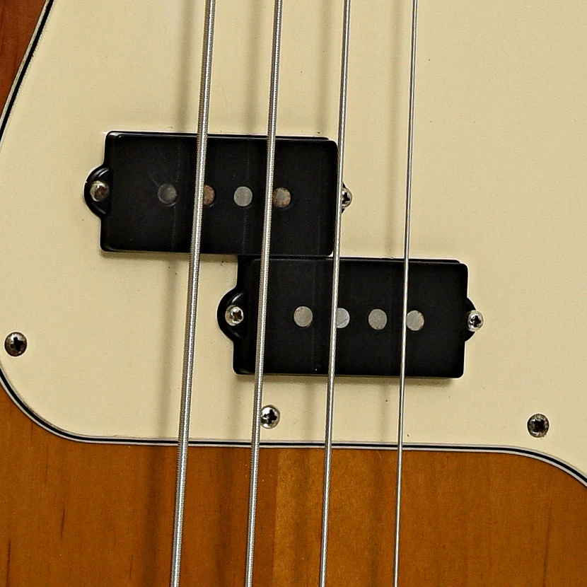 Fender American Series Precision Electric Bass (2003) - Image 6