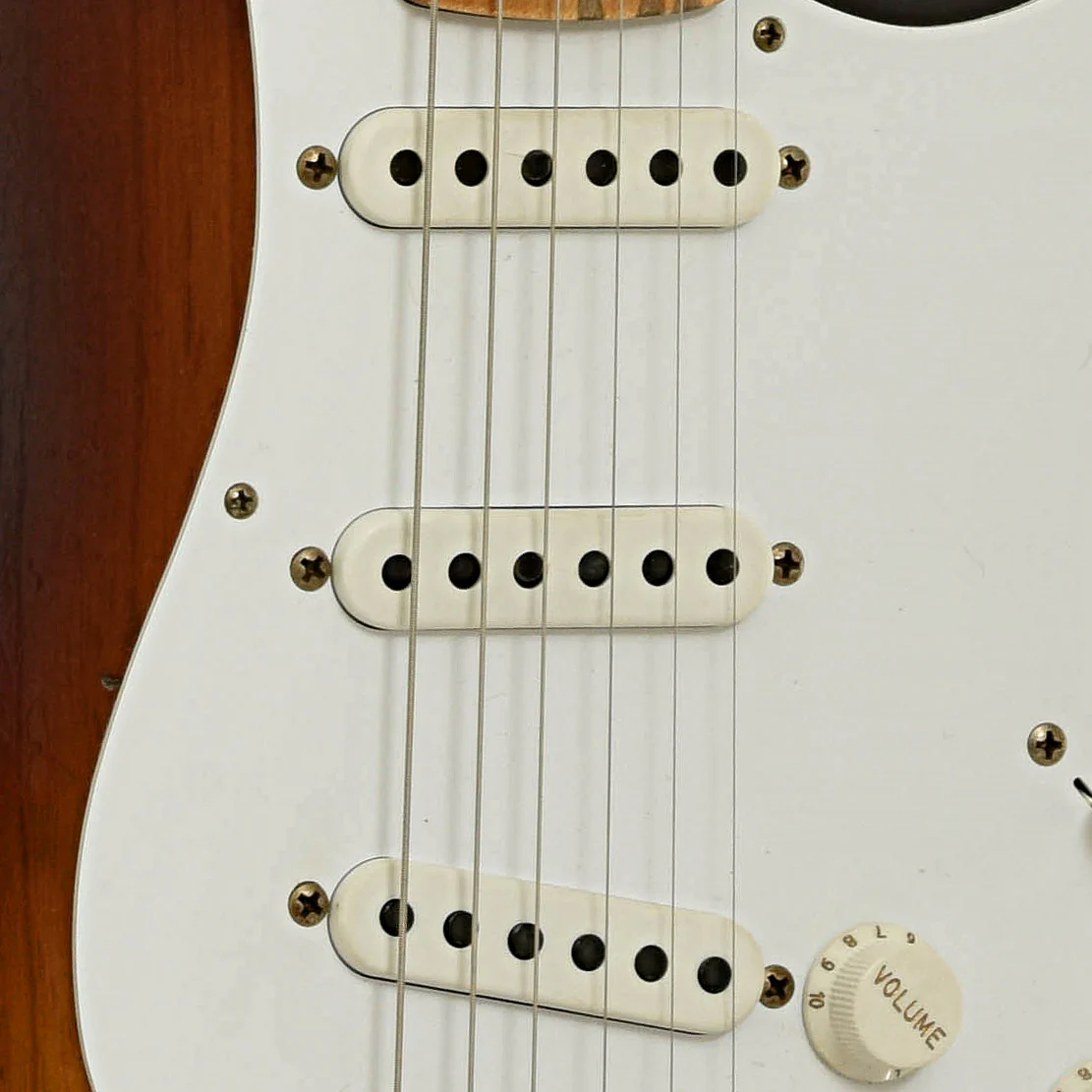 Fender Custom Shop  70th Anniversary Relic Stratocaster Electric Guitar (2024) - Image 6