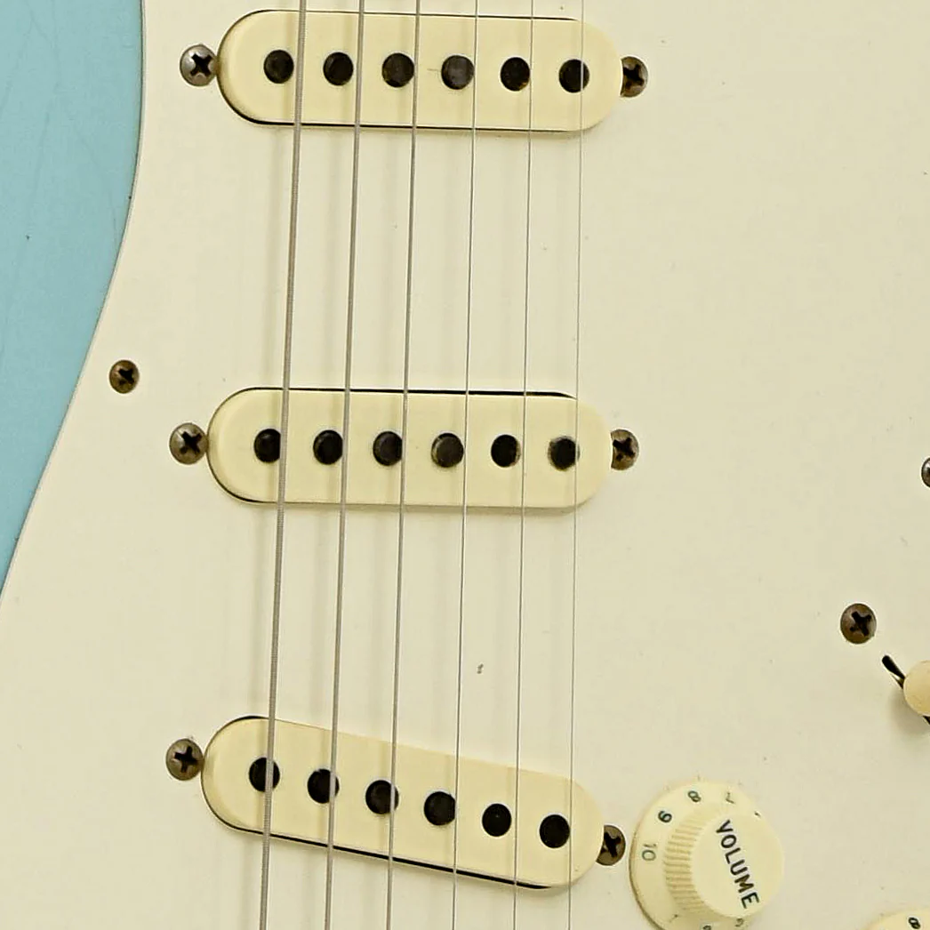 Fender Custom Shop Relic '57 Stratocaster Electric Guitar (2022) - Image 6