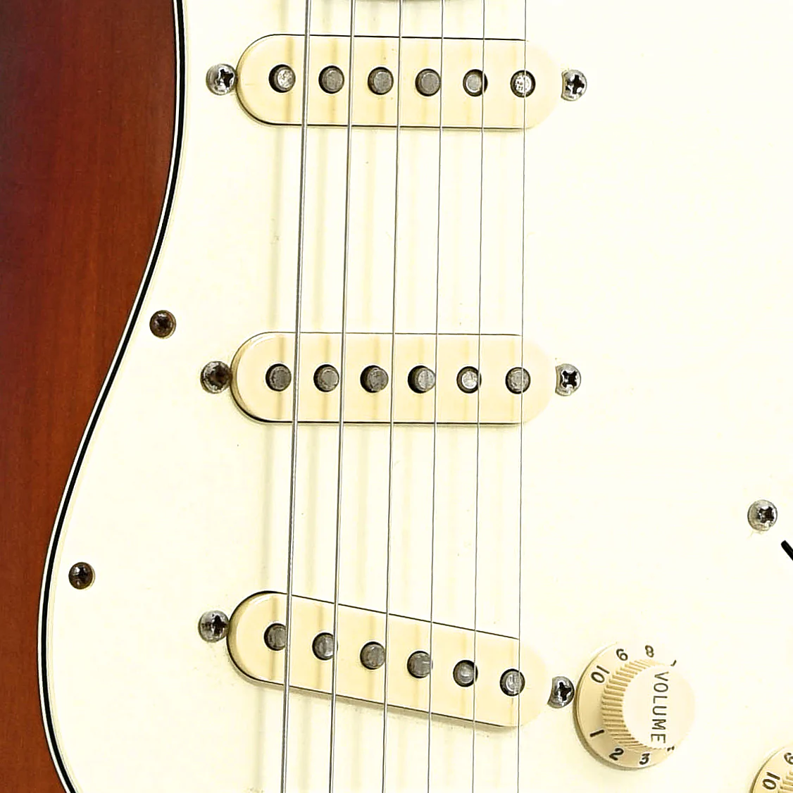 Fender New American Standard Stratocaster Electric Guitar (2015) - Image 7