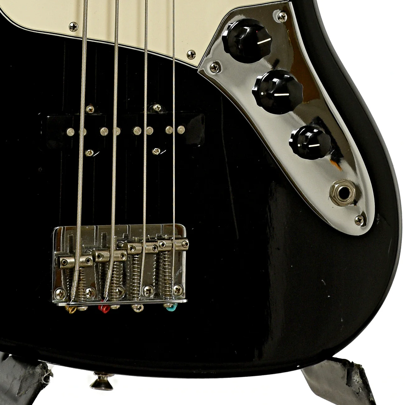 Fender Standard Jazz Electric Bass (2002) - Image 5