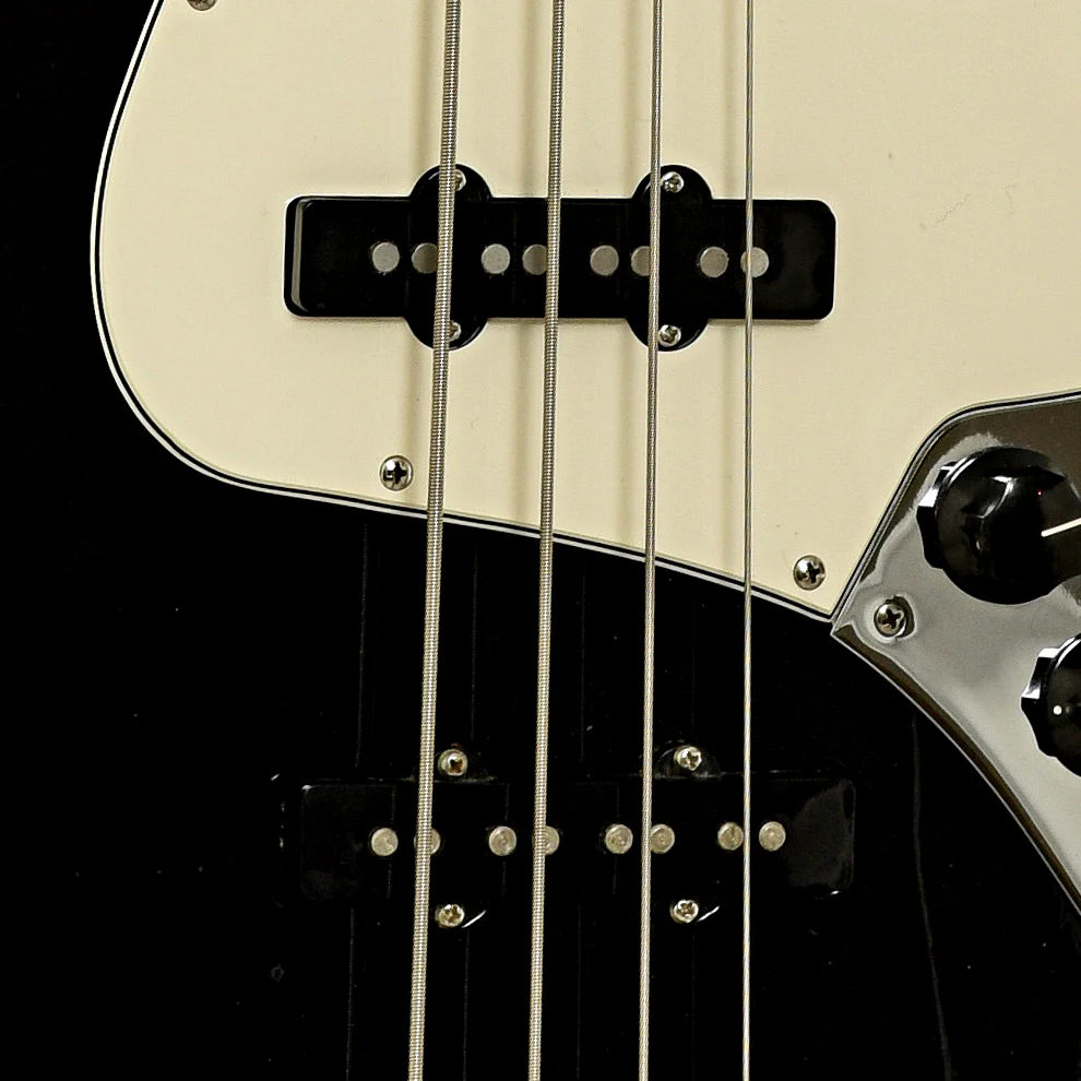 Fender Standard Jazz Electric Bass (2002) - Image 6