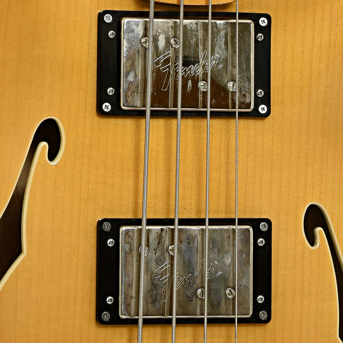 Fender Starcaster Semi-Hollowbody Electric Bass (2014) - Image 6
