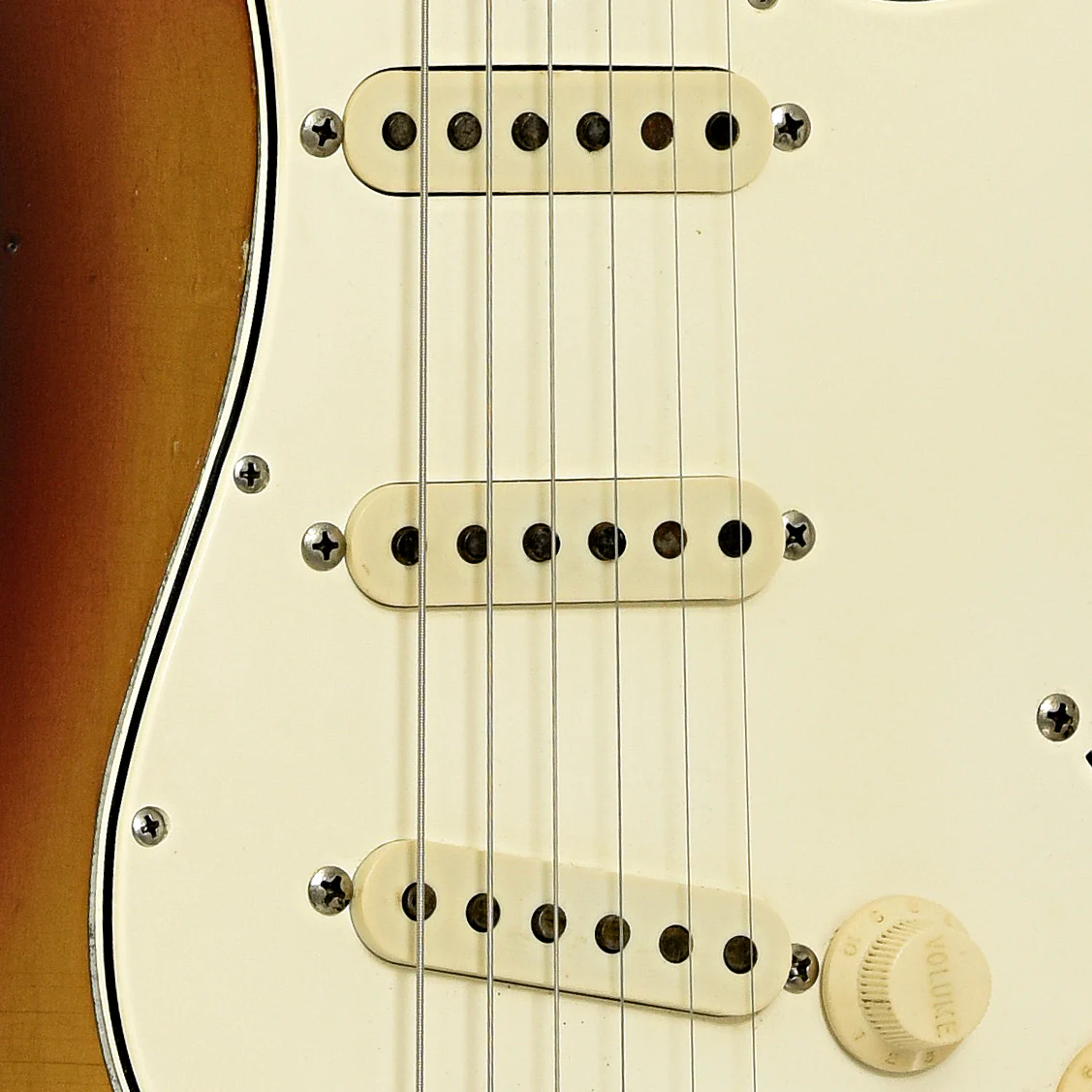 Fender Stratocaster (1966) - Image 6
