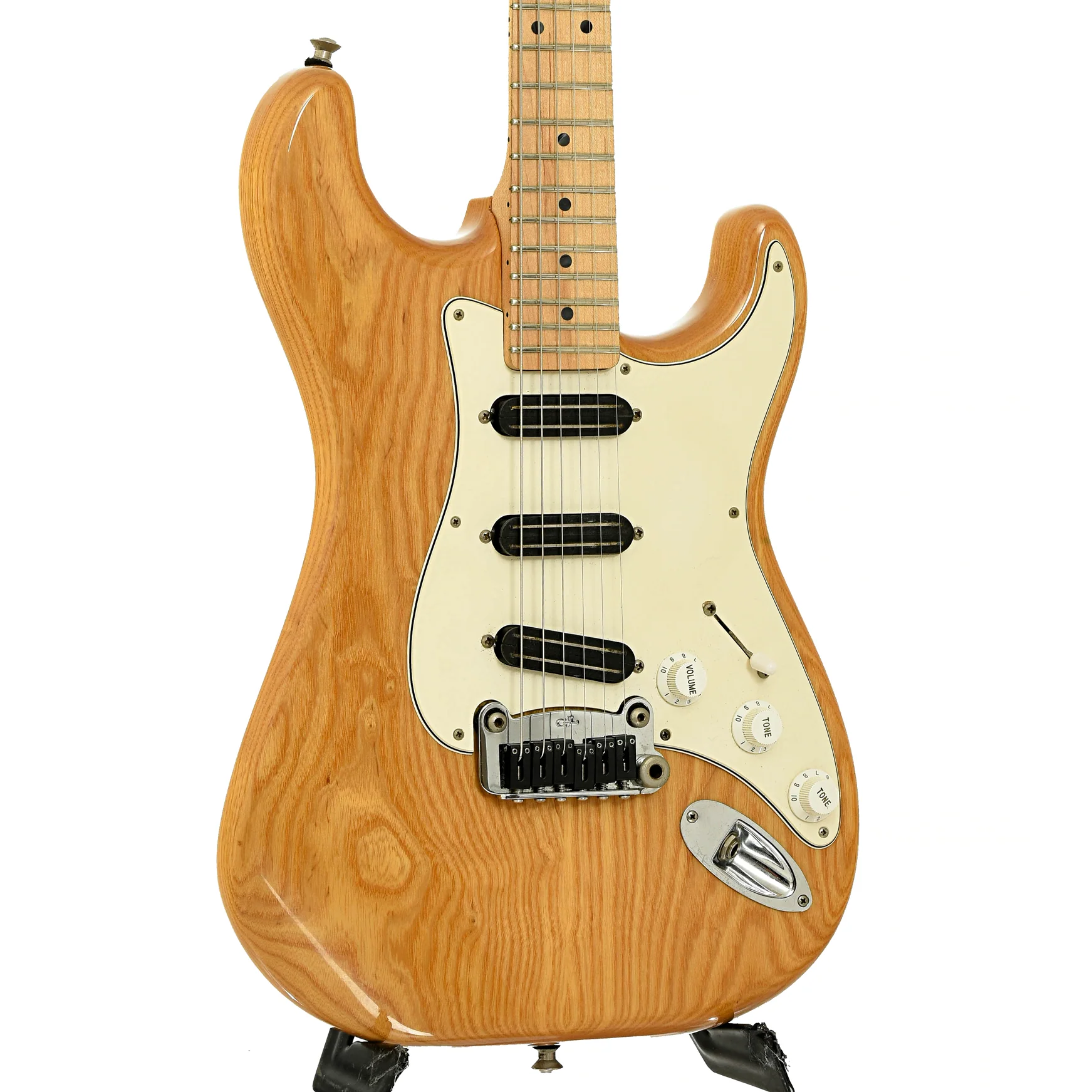 G&L Legacy Special Electric Guitar (1997) - Image 4