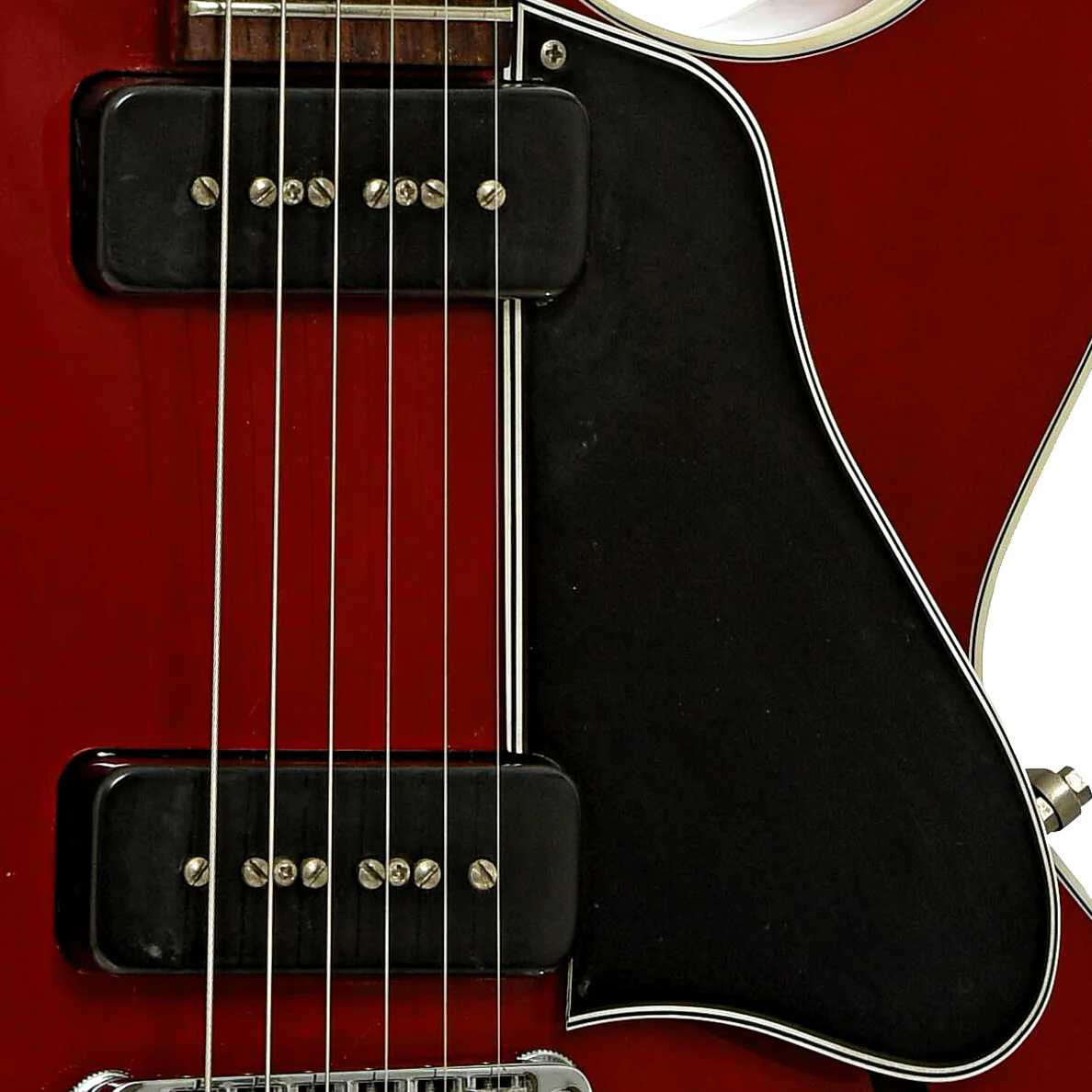 Gibson ES-135 Semi-Hollow Body Electric Guitar (1995) - Image 6