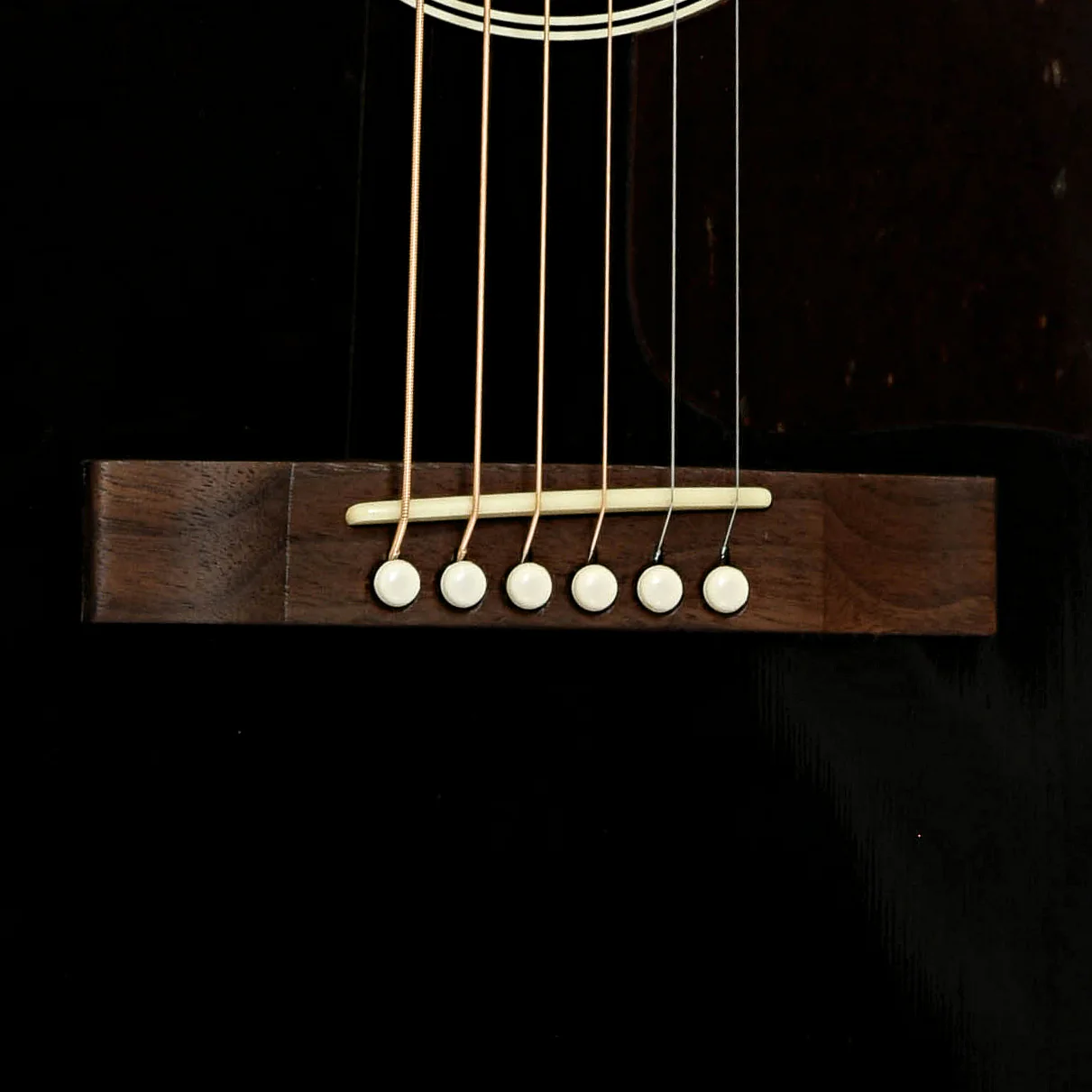 Gibson L-00 Acoustic Guitar (2020) - Image 5