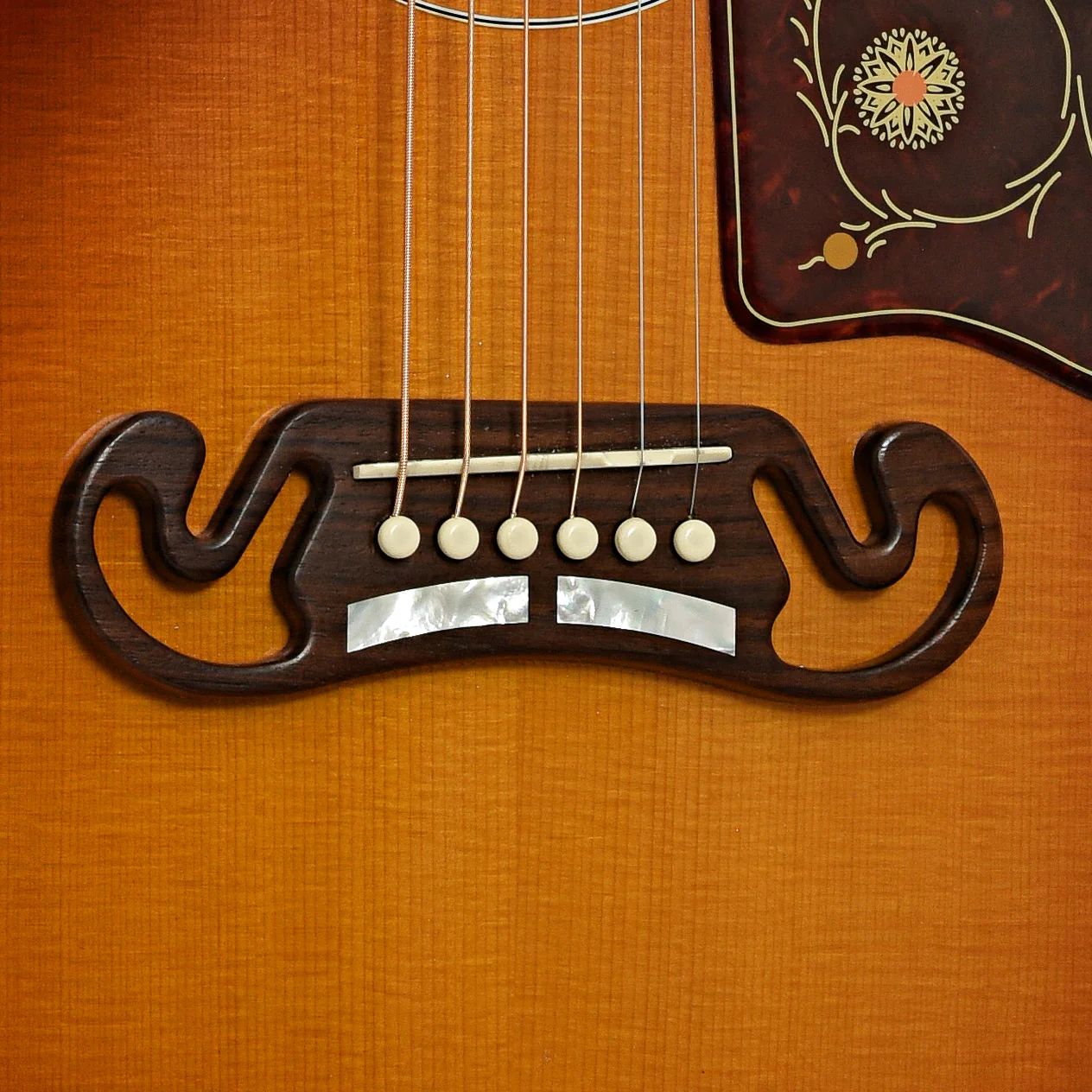 Gibson SJ-200 Standard Acoustic-Electric Guitar (2023) - Image 5