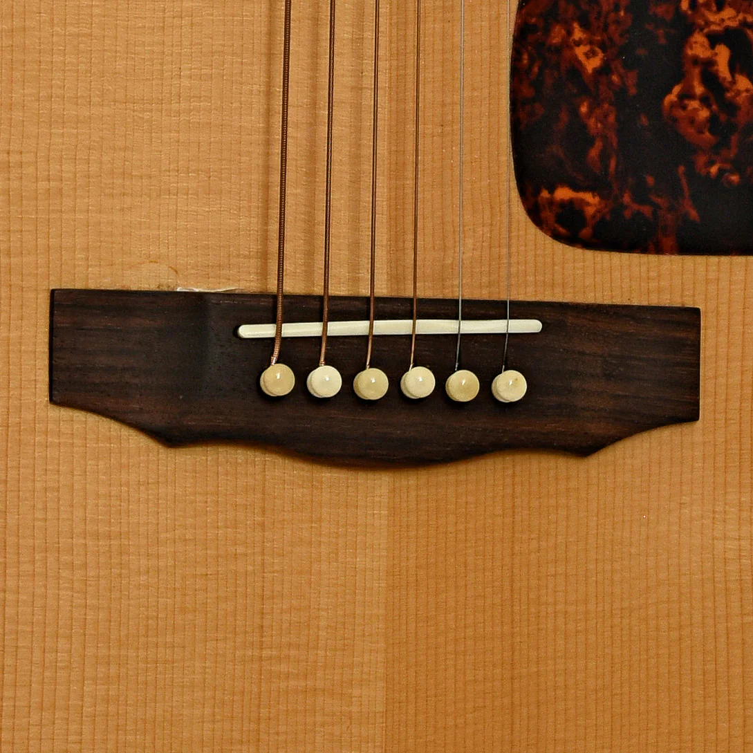 Guild D-40 Acoustic Guitar (2006) - Image 5