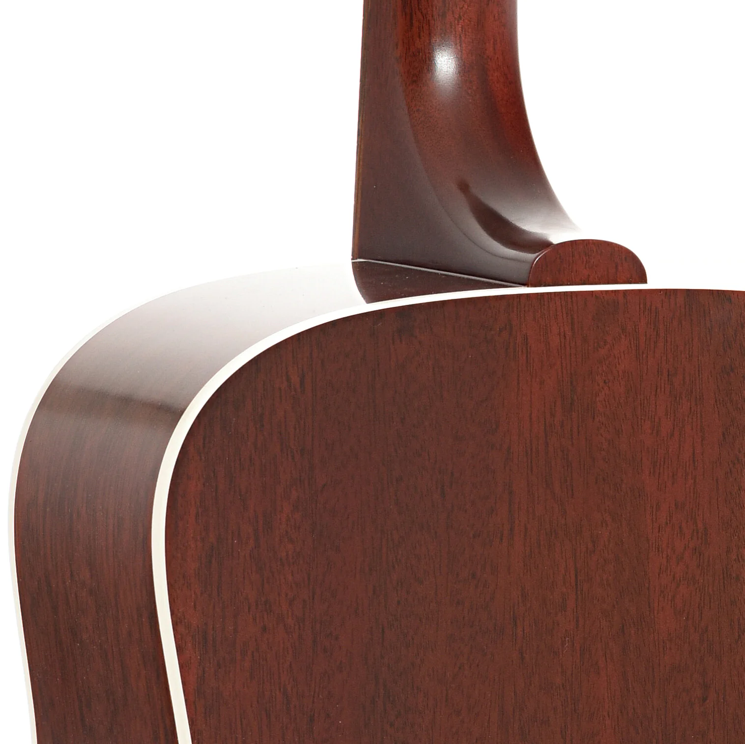 Guild D-40 Standard Dreadnought Acoustic Guitar & Case - Image 10