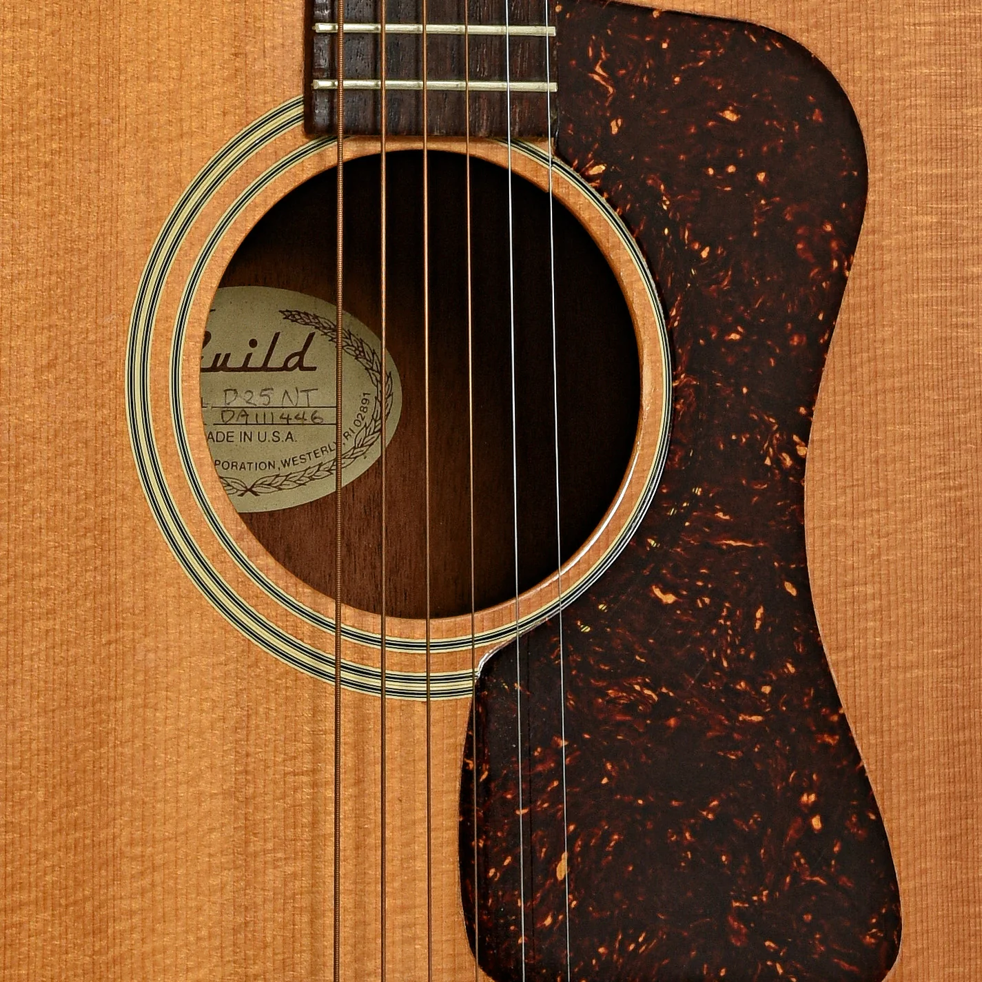 Guild D25 NT Acoustic Guitar (1988) - Image 6