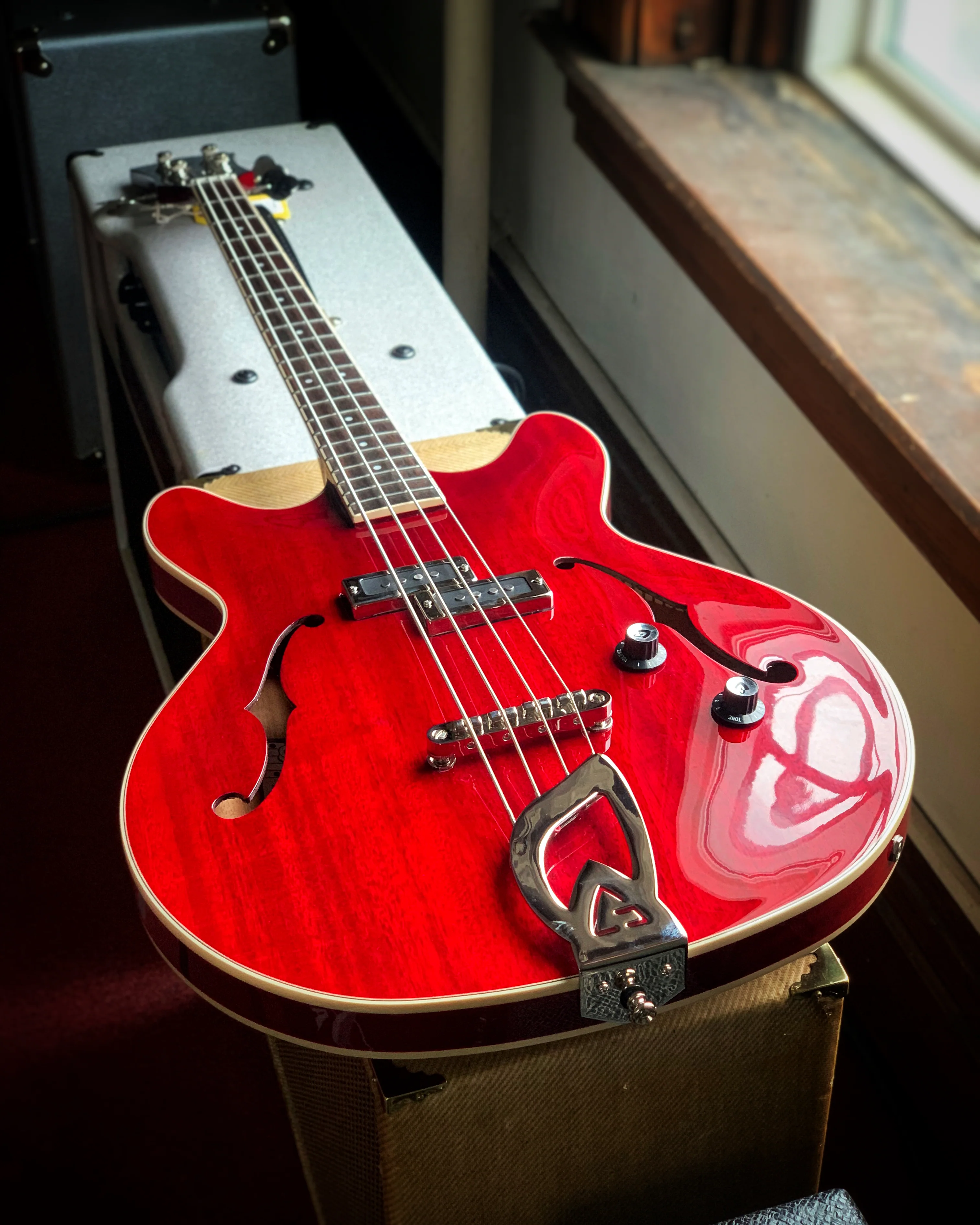 Guild Starfire 1 Electric Bass, Cherry Red - Image 4