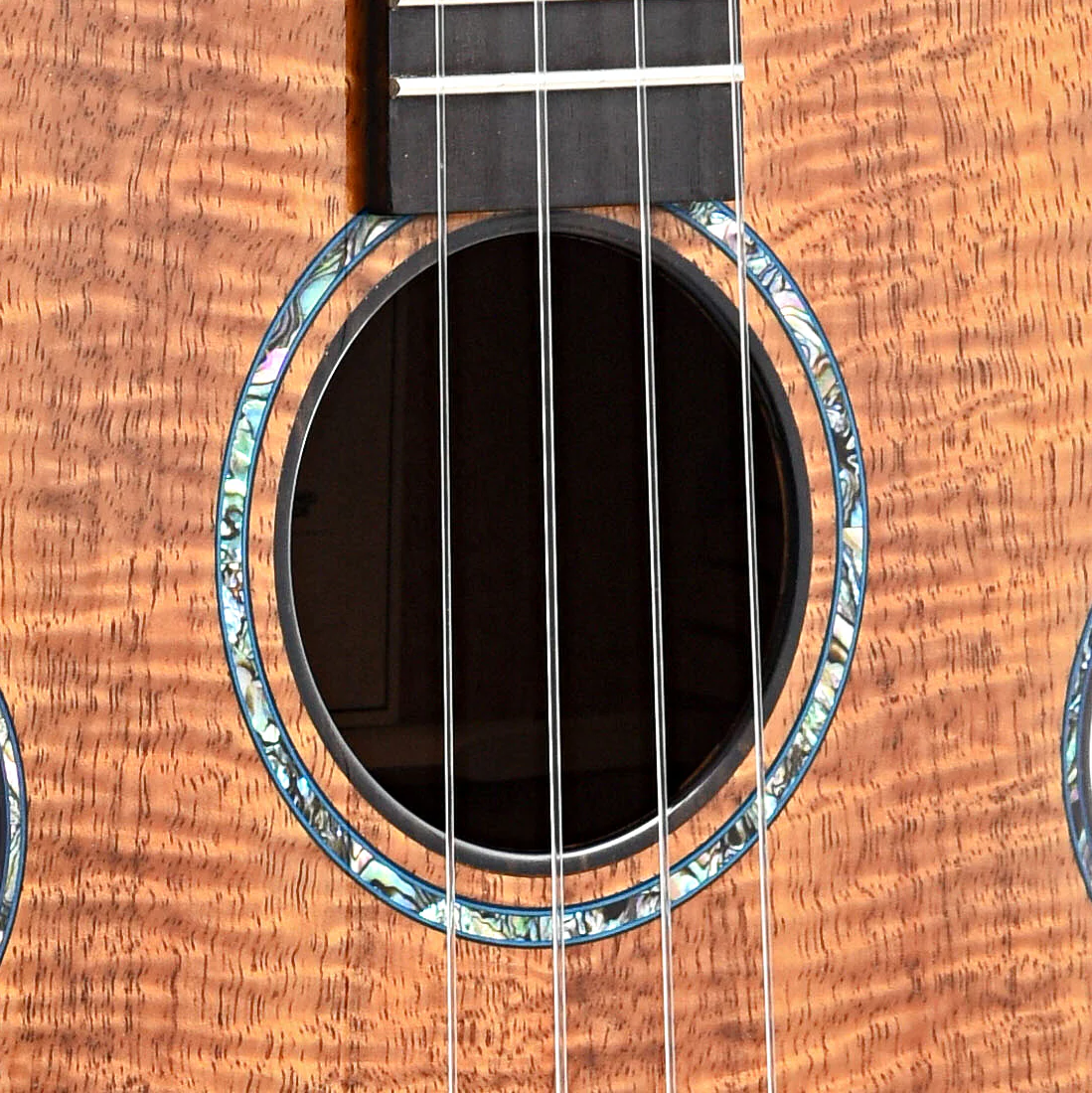 Kamaka Jake Blue Edition HF-3 D4I Tenor Ukulele & Case - Image 7