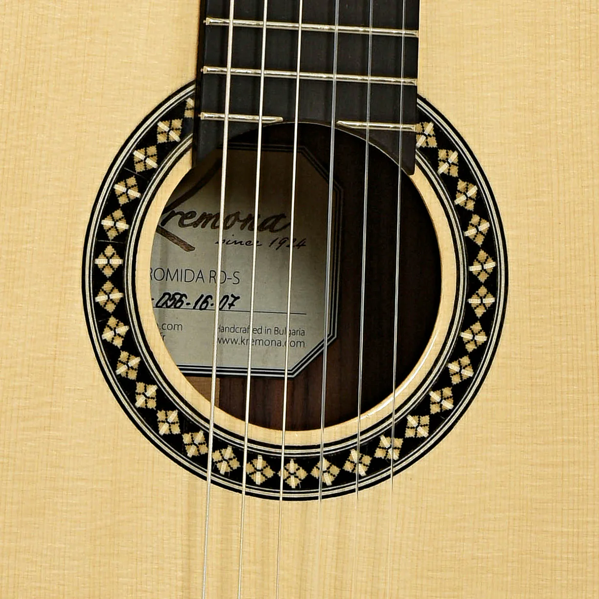 Kremona Artist Series Romida Classical Guitar with Case - Image 6