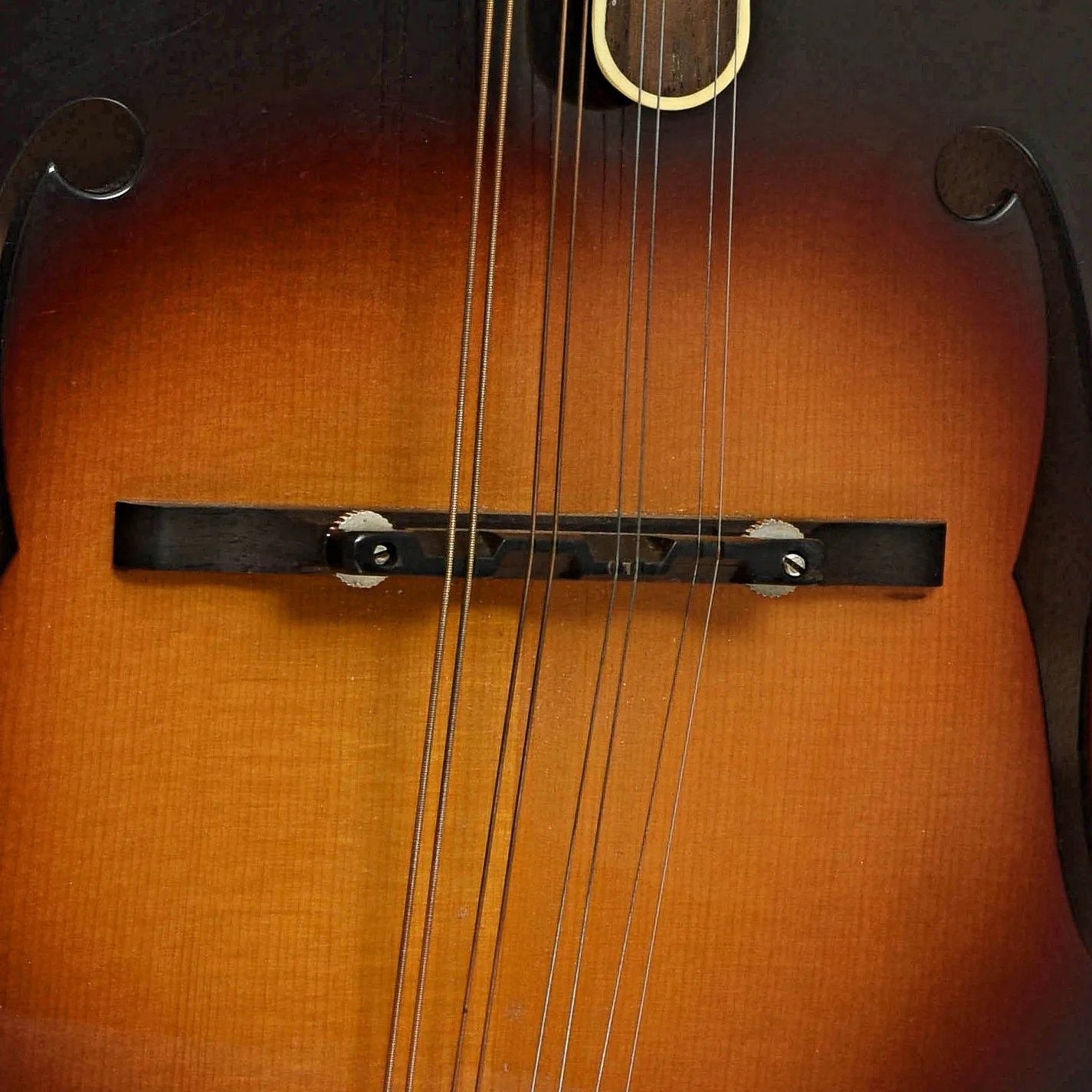 Loar LM-520-VS Performer F-Style Mandolin (2017) - Image 6