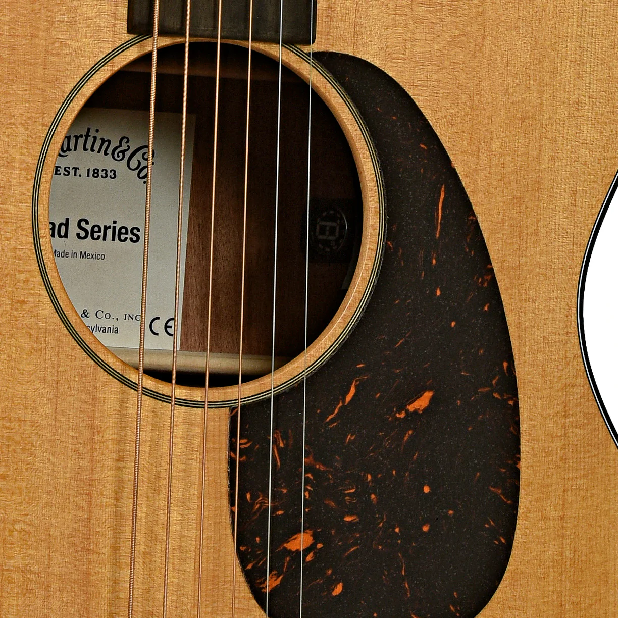 Martin 000-10E Retro Road Series Acoustic Guitar & Gigbag - Image 6