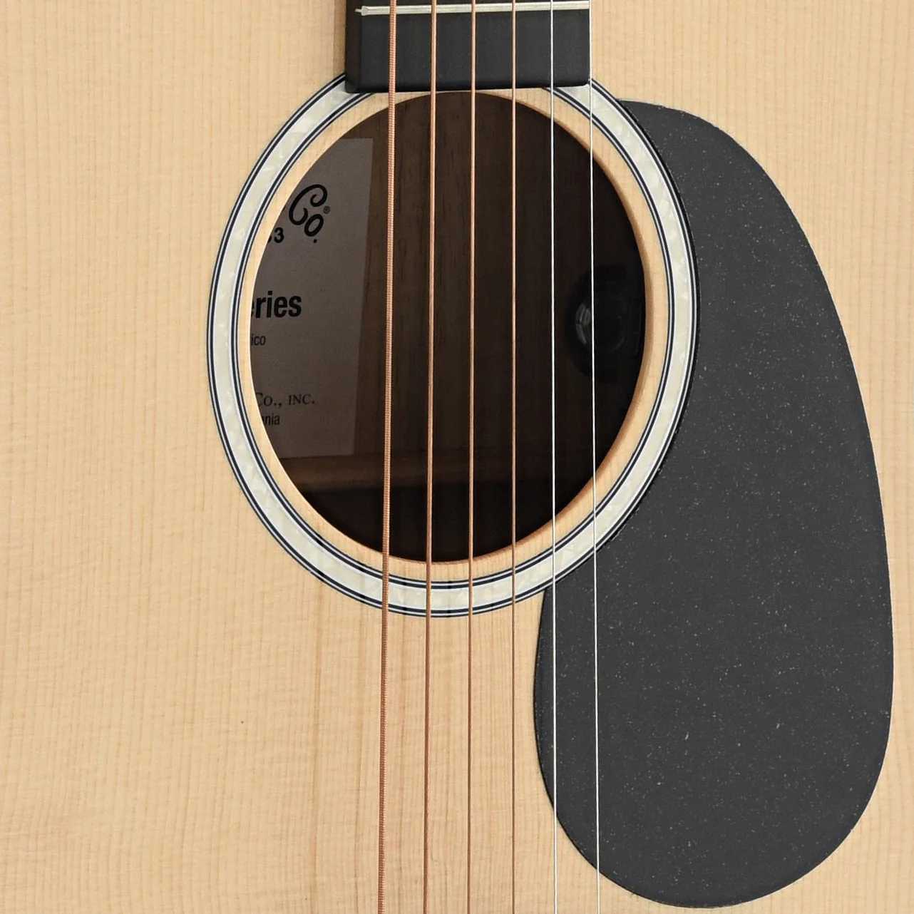 Martin 000-12E Koa Guitar with Pickup & Gigbag - Image 7