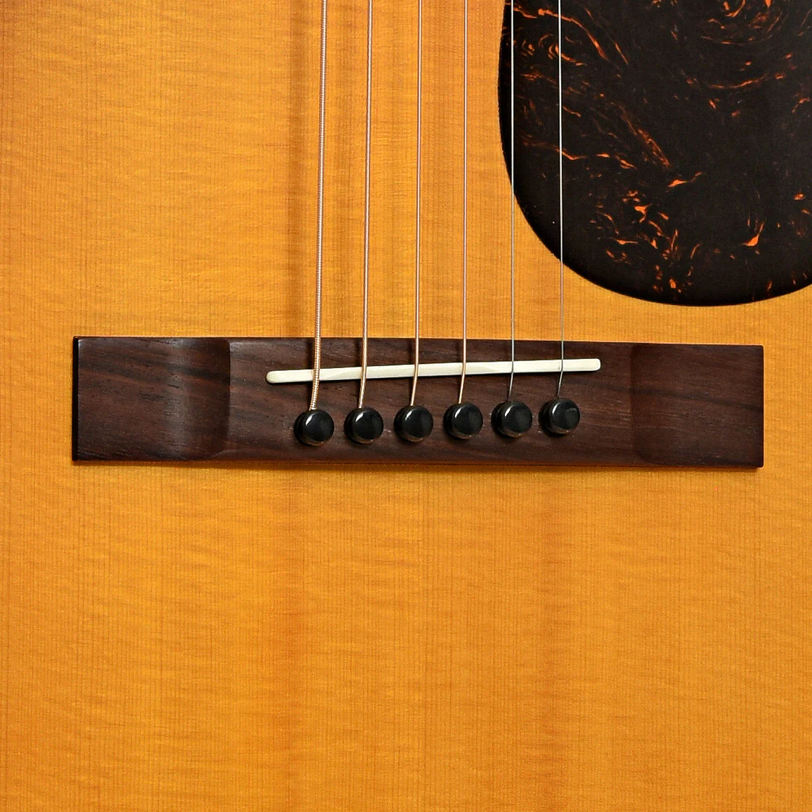 Martin 000-17 Whiskey Sunset Acoustic Guitar (2024) - Image 5