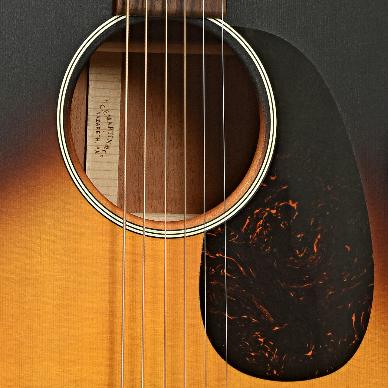 Martin 000-17 Whiskey Sunset Acoustic Guitar (2024) - Image 6