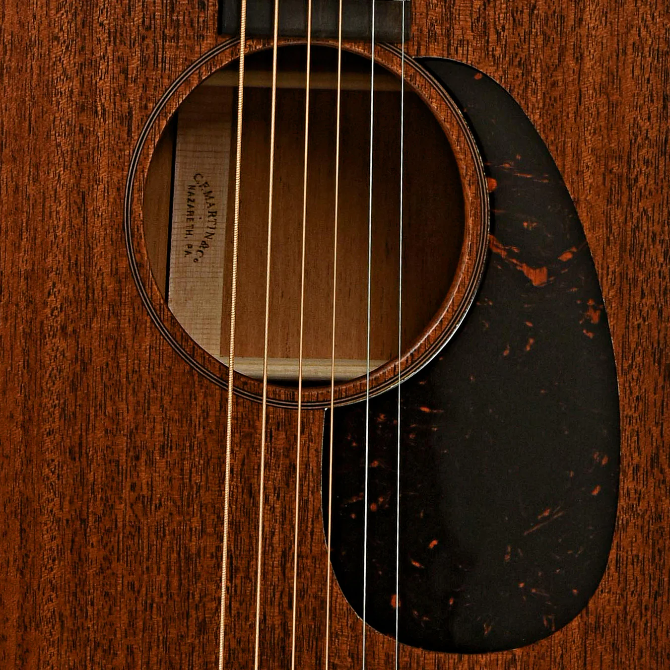 Martin 000-17 Acoustic Guitar & Case - Image 6