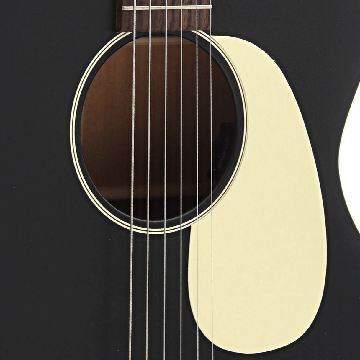 Martin 000-17E Black Smoke Guitar with Pickup & Gigbag - Image 6