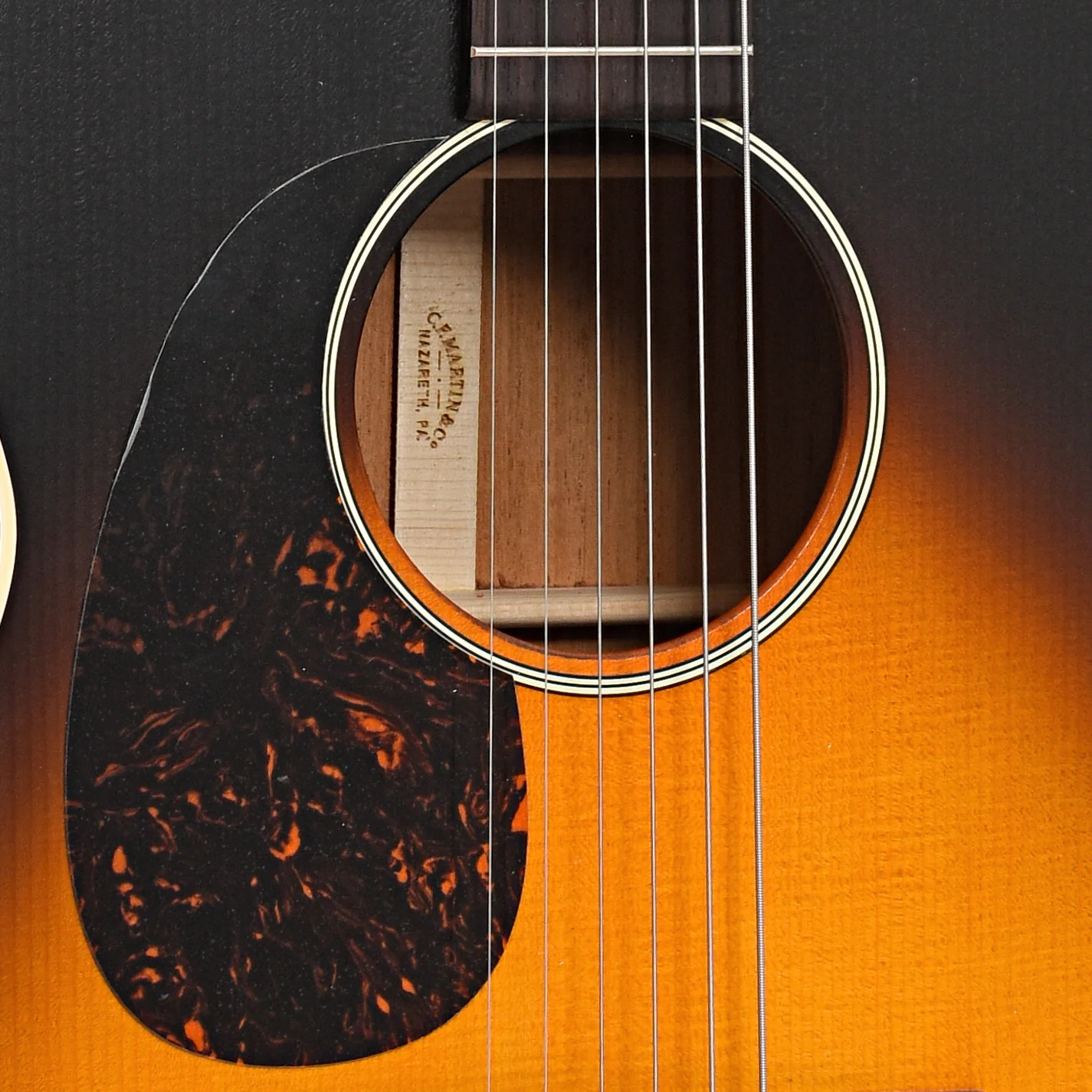 Martin 000-17L Lefthanded Guitar & Gigbag, Whiskey Sunset Finish - Image 6
