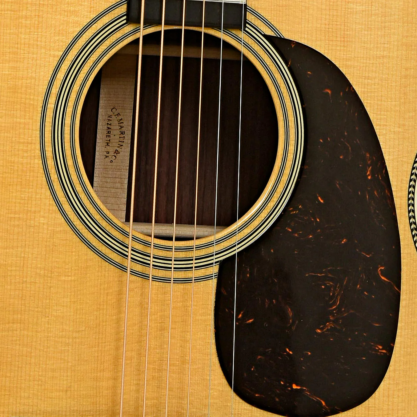 Martin 000-28 Guitar & Case - Image 6