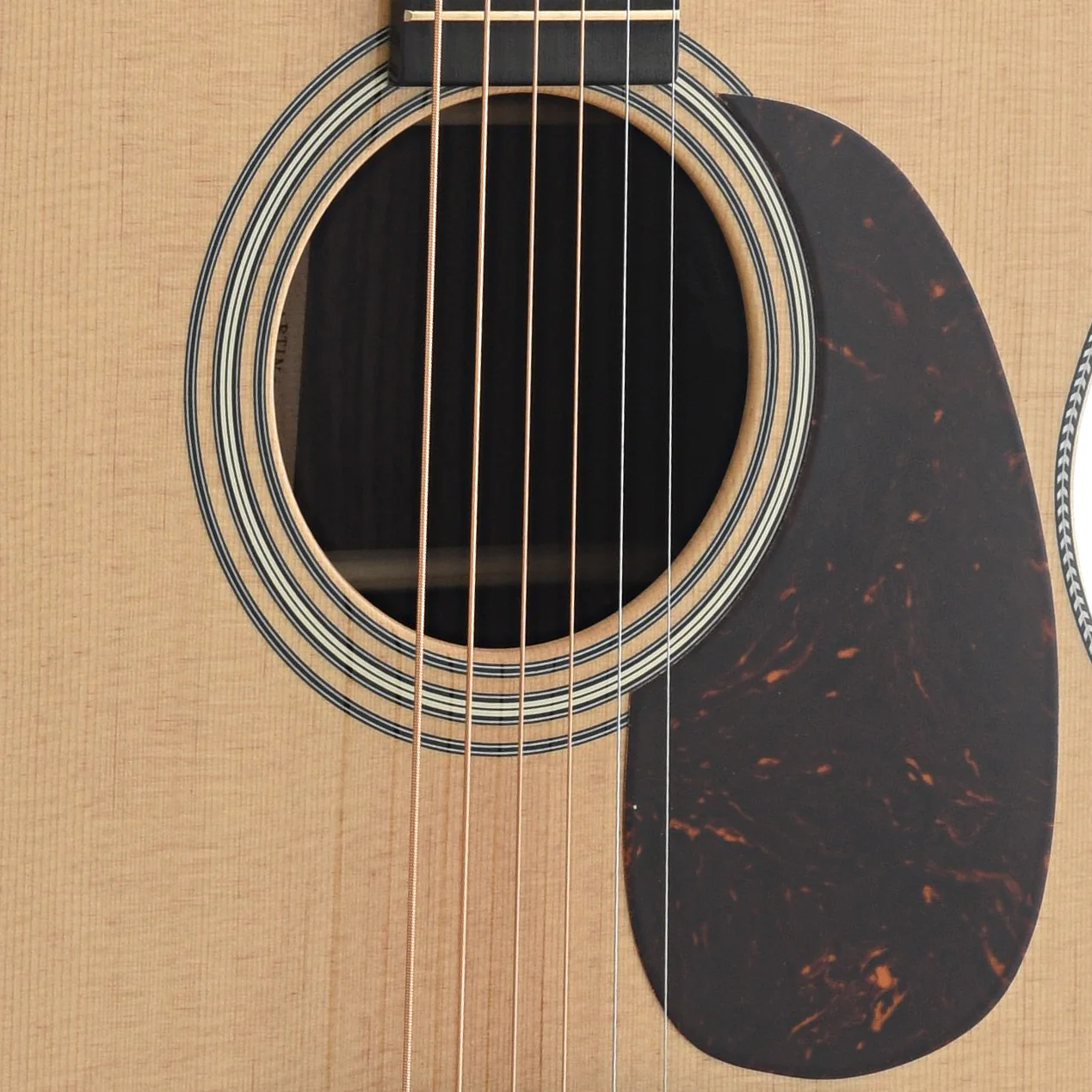 Martin 000-28E Modern Deluxe Guitar & Case, with Fishman Aura Pickup - Image 6