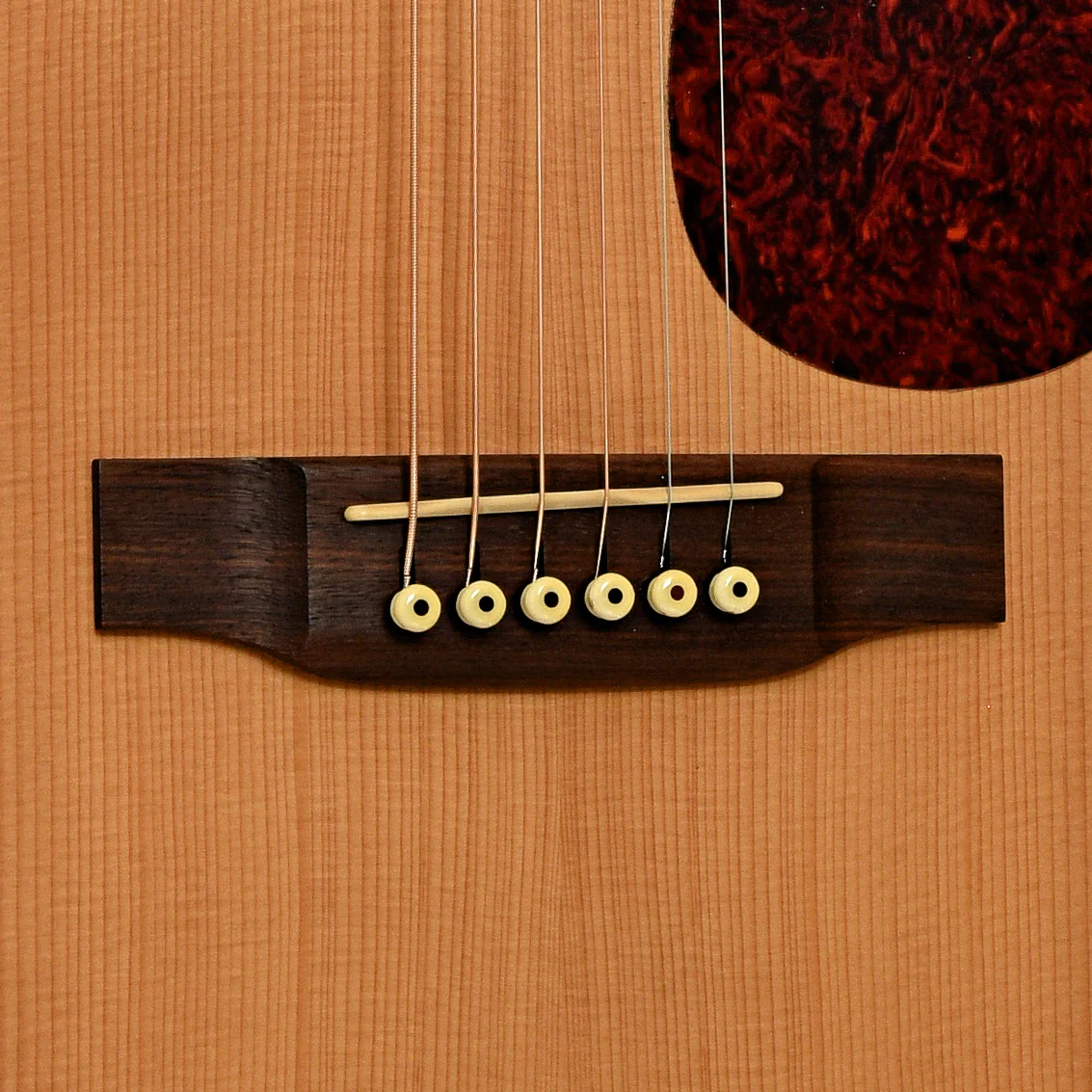 Martin 000M Acoustic Guitar (1998) - Image 5
