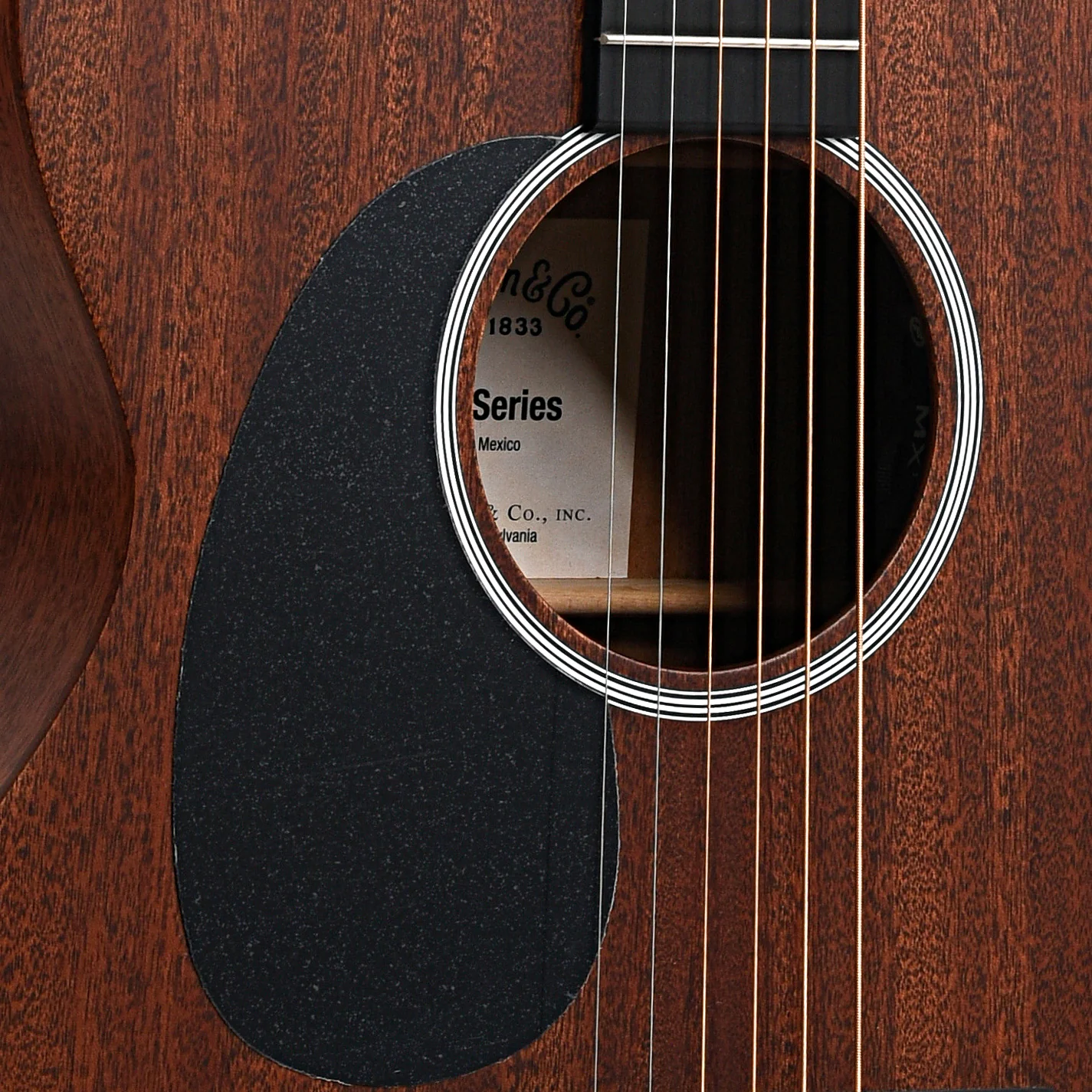 Martin 00010E Lefthanded Sapele Guitar & Gigbag, Fishman MXT Pickup - Image 6