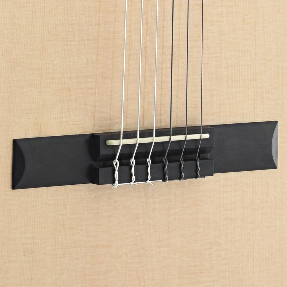 Martin 000C12-16E Nylon Guitar & Gigbag, Fishman Matrix VT Enhance Pickup - Image 4