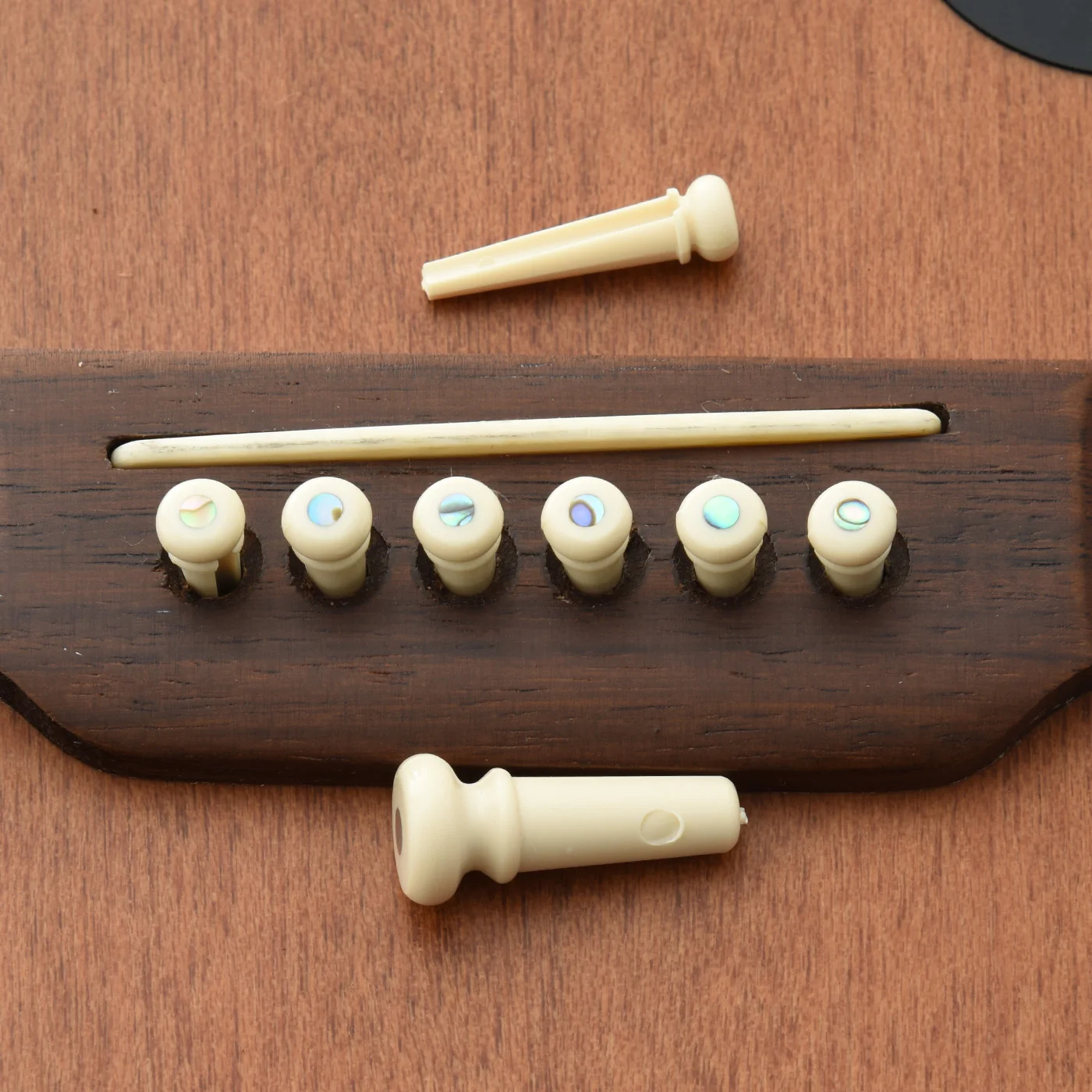 Martin Bridge Pin Set, White with Abalone Dot - Image 4