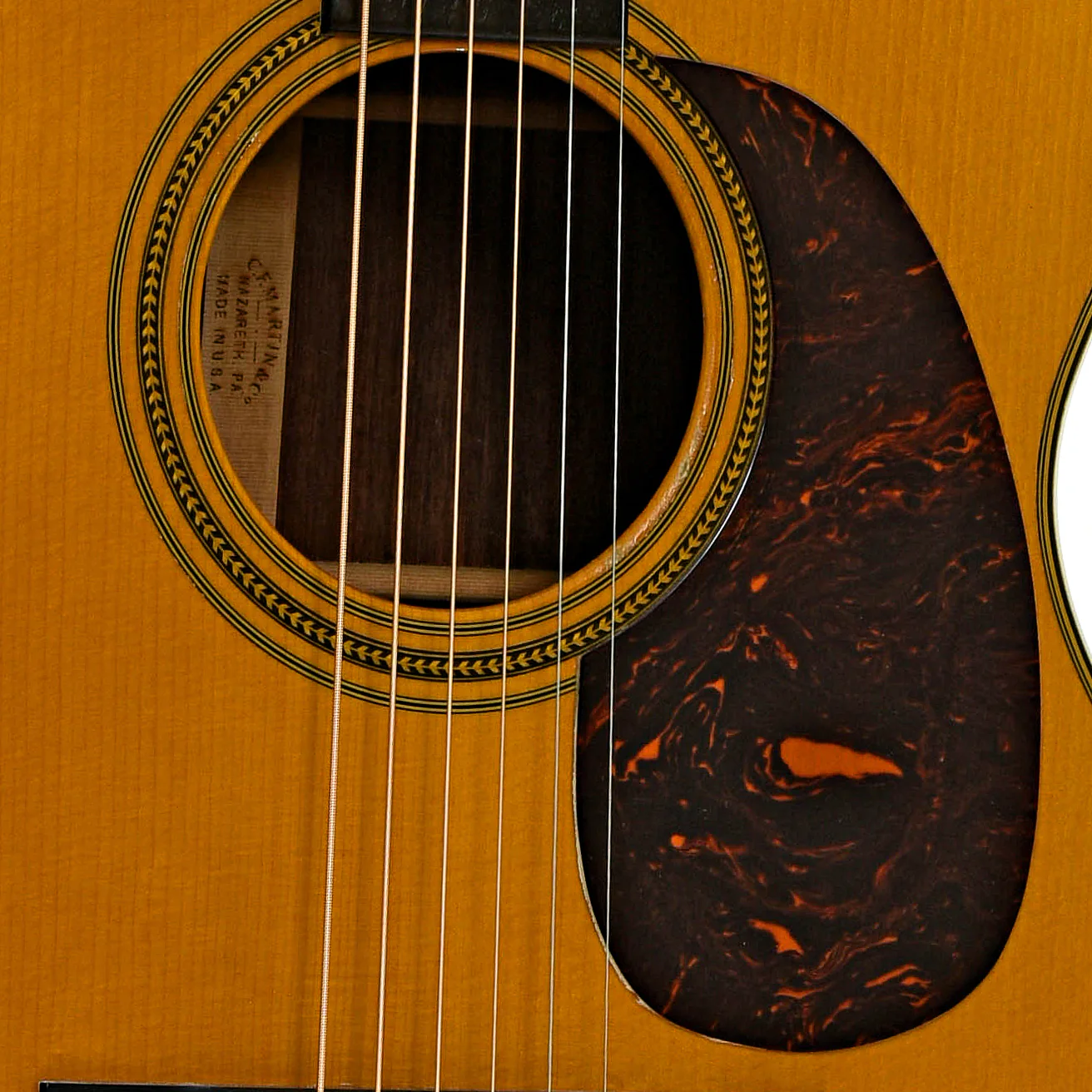 Martin Custom 000-28 Madagascar Rosewood Acoustic Guitar (2014) - Image 6