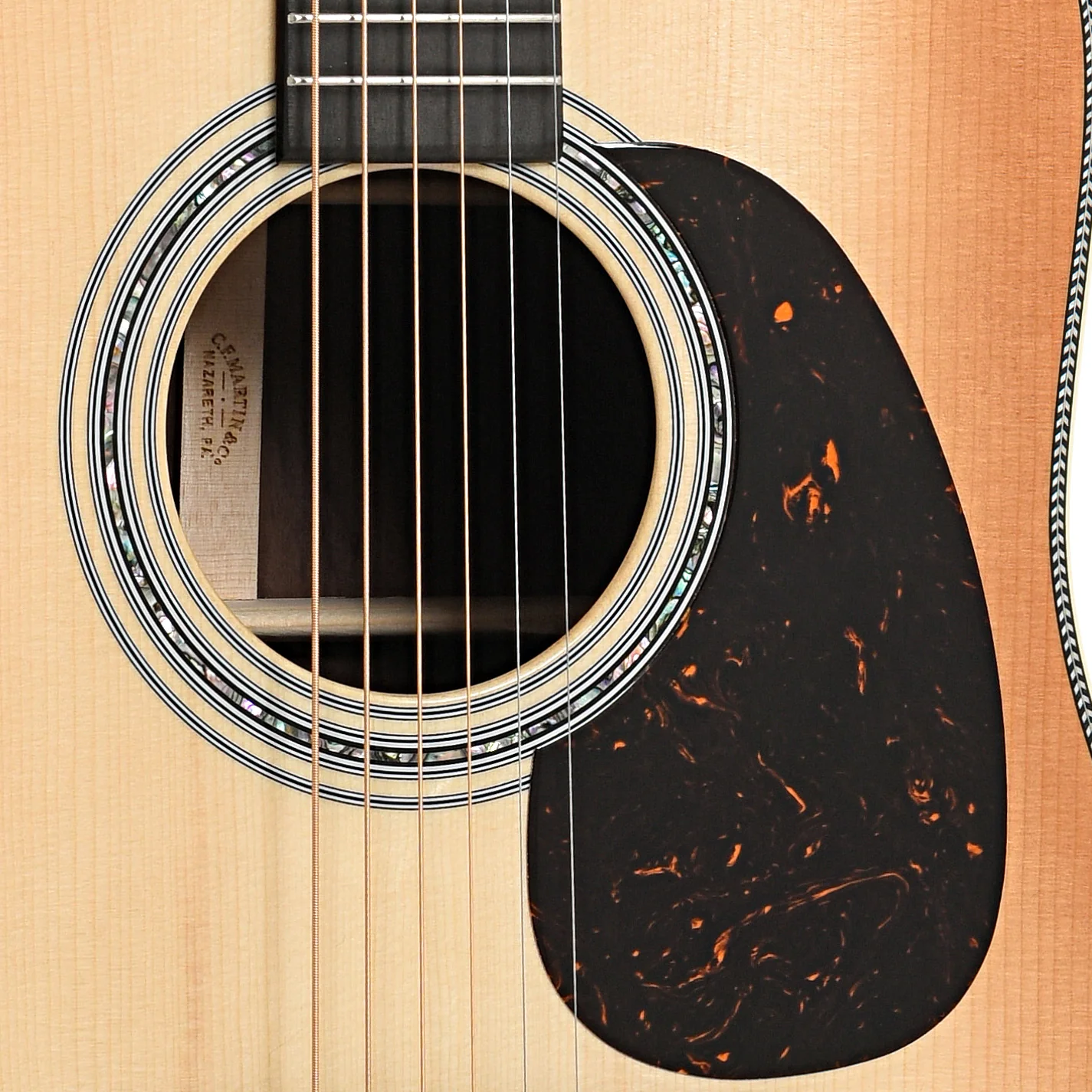 Martin Custom Dreadnought Guitar & Case, Herringbone 28-Style - Wild Grain Rosewood & Adirondack Spruce, Toast Burst - Image 7
